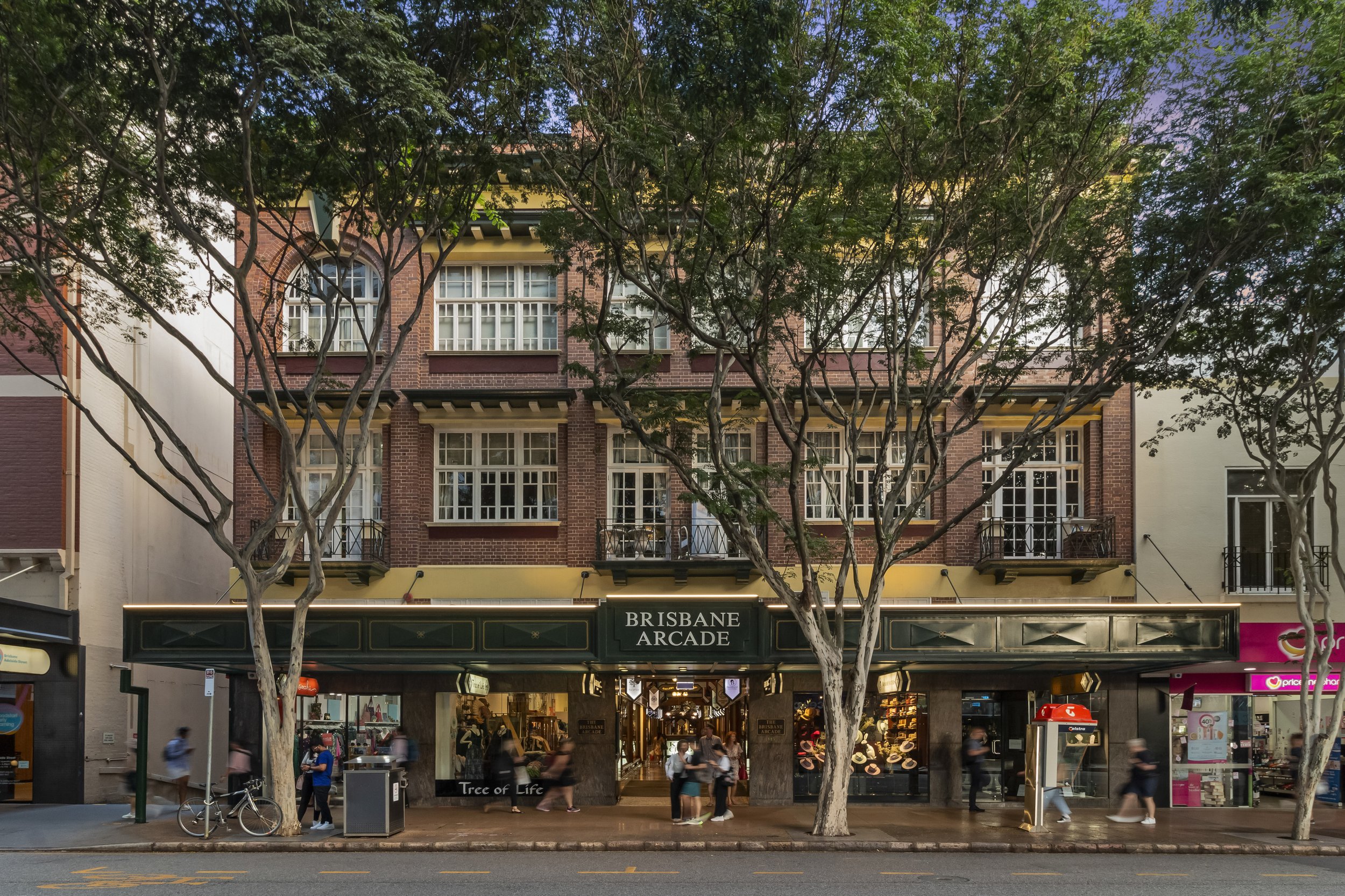 StudioBlackardt-McGees-BrisbaneCity-BrisbaneArcade-08.jpg
