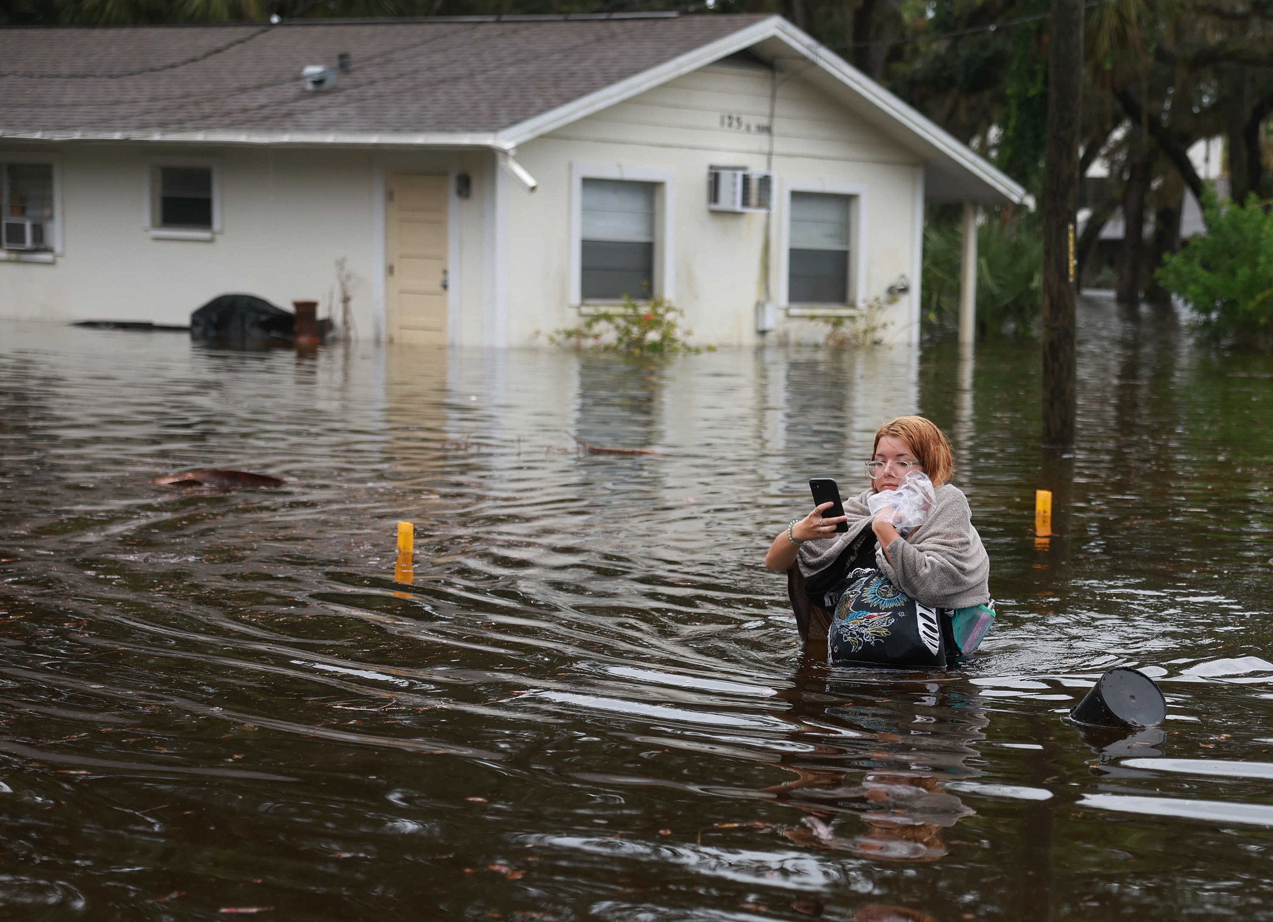 Domestic (U.S.) Spot News - Third Place - Joe Raedle / Getty Images