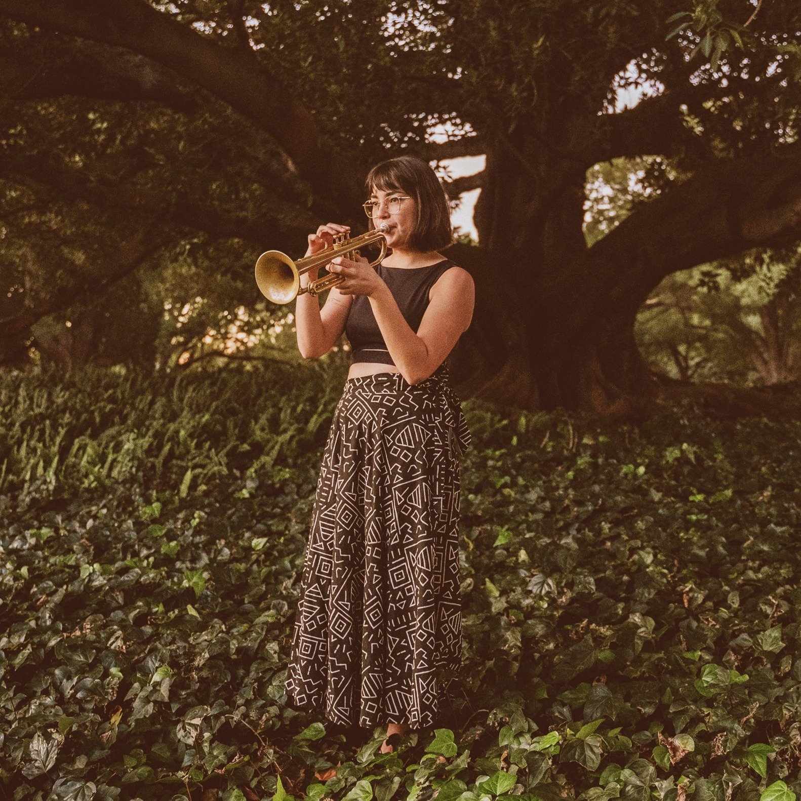 BEHIND THE BAND: Sounds of Australia ft. Holly Forster

GET TICKETS: https://bit.ly/sounds-of-australia

TRUMPET: @jesscarltonmusic 

Nominated for The Freedman Jazz Fellowship (2021), Bell Award-nominee for Young Australian Jazz Artist of the Year (