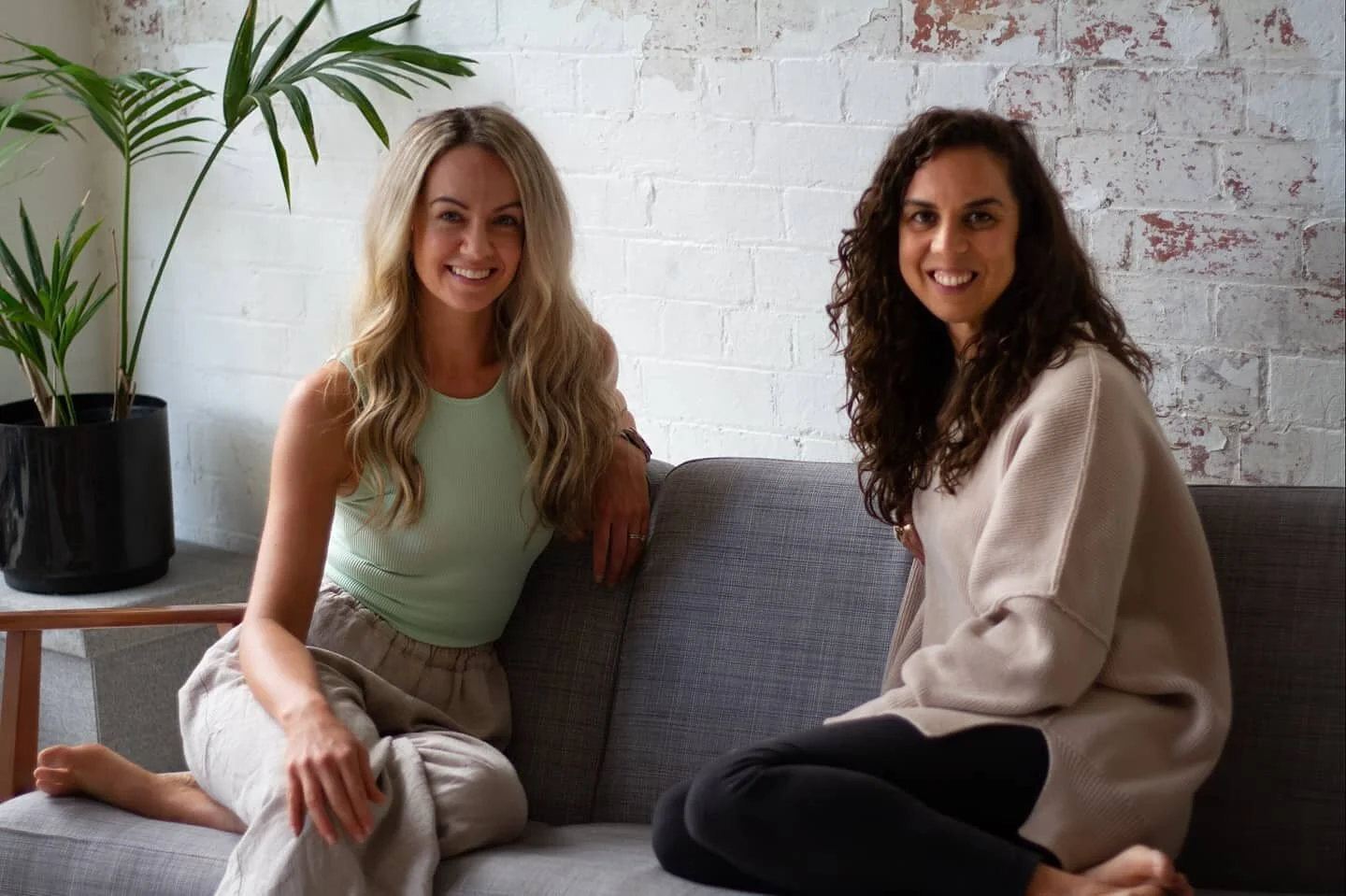 I could not be more thrilled and honoured to announce that the incredible Jen @invisibly_brilliant and I have teamed up to create something oh so special! 

@connection_medicine is a training company for health practionners who have been craving the 