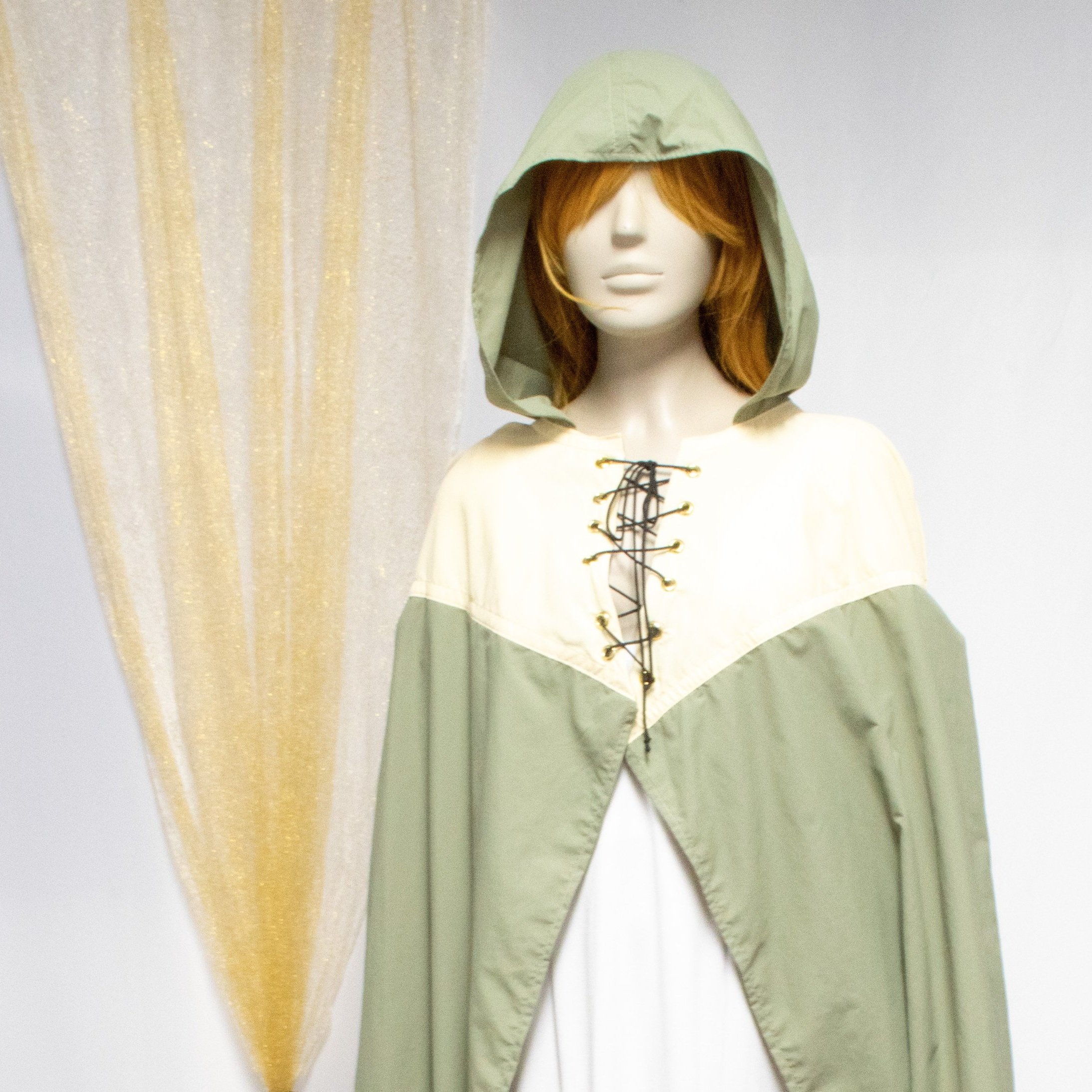 Green Lace-Up Summer Traveling Cloak
