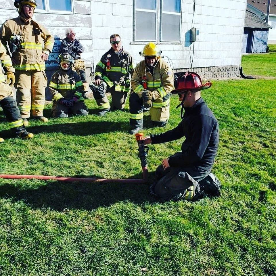 Great Weekend in Des Moines County perfecting the craft with dedicated firefighters!
#fire #firefighters #fireservice #firefightertraining #elkhartbrass #enginework #truckie