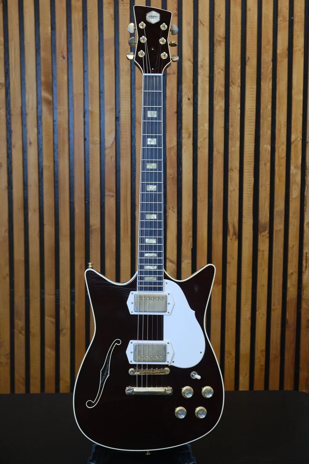 その他 FRANK Oxblood Thinline Arcade with Light Relic — Frank Brothers Guitar