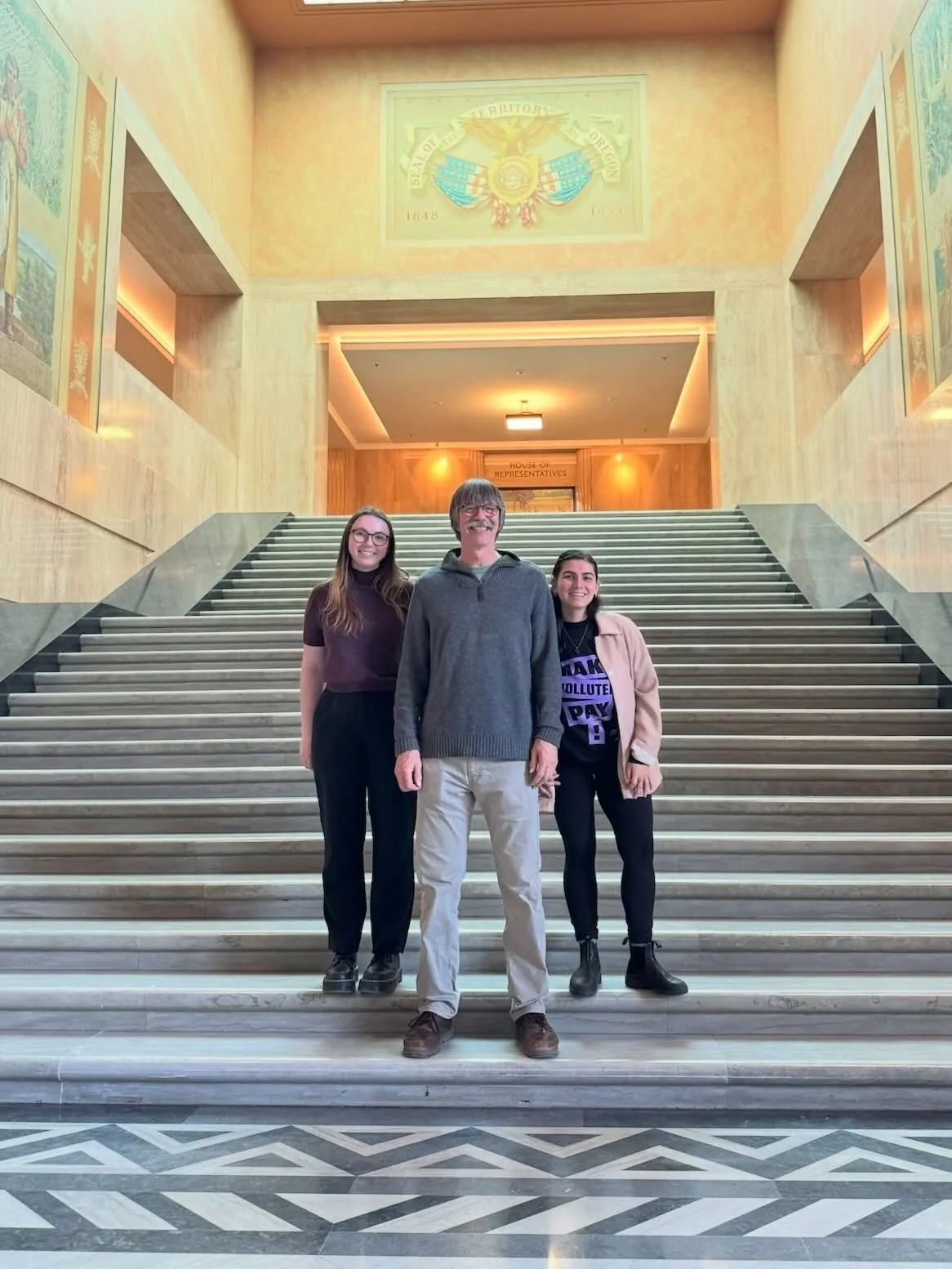 On Monday, FUSEE joined 30 other organizations and hundreds of Oregonians at the Oregon Capital to advocate for the Climate Superfund Bill to #MakePollutersPay. 💪

This day of action was a critical follow-up to the momentum built just a week ago, wh