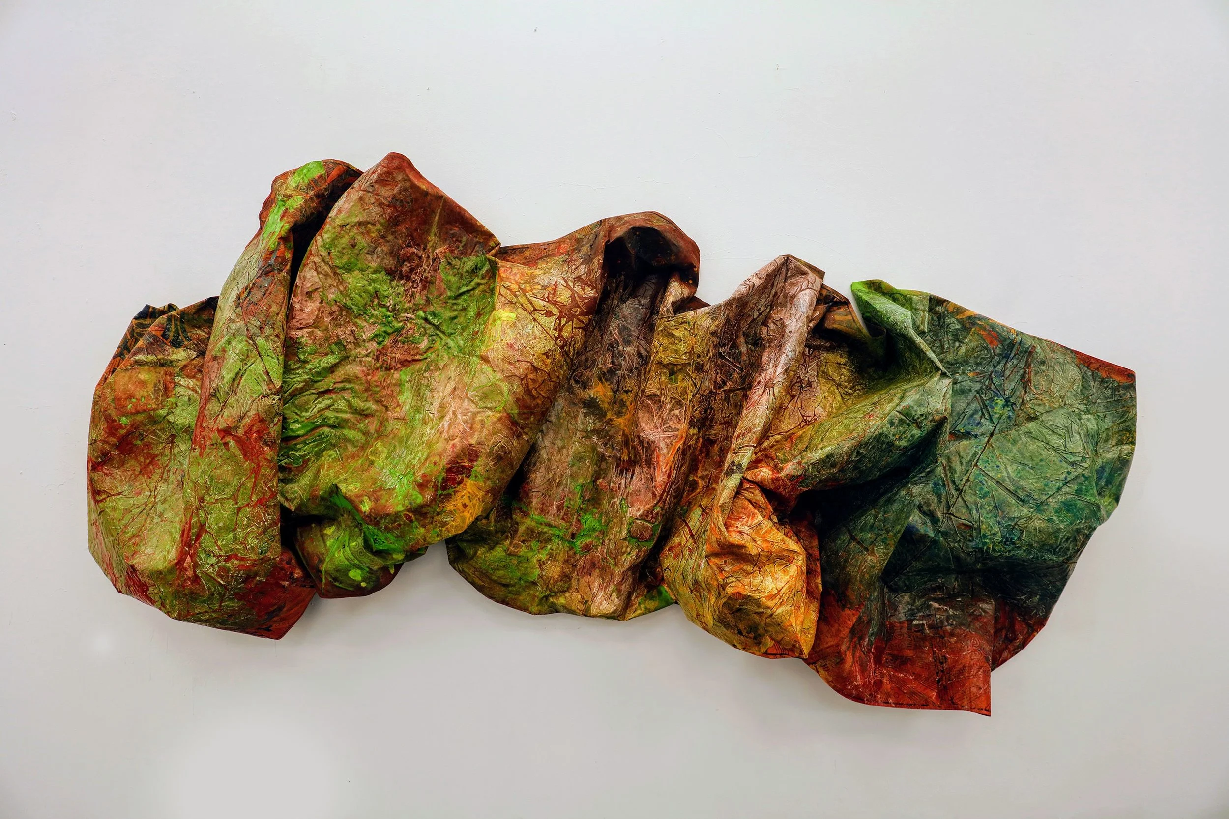 Armand Diansambu:
untitled, 2026
peinture sculpturale / sculptural painting
60 x 130 x 40 cm (variable)