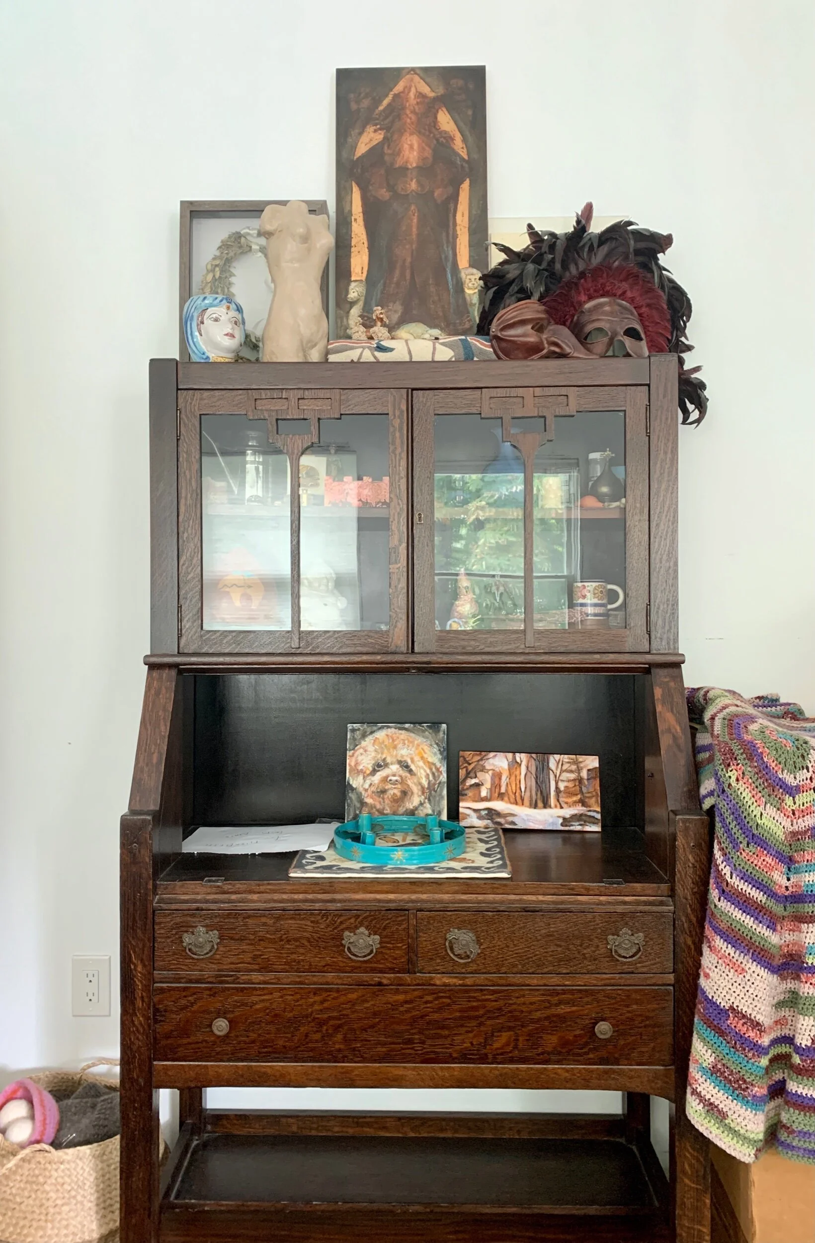 Cabinet of recollection