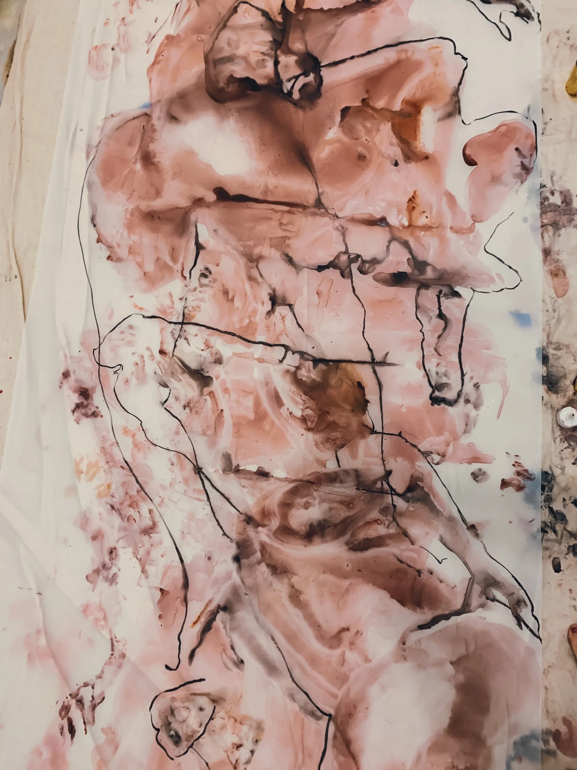 Tracing women’s outlines