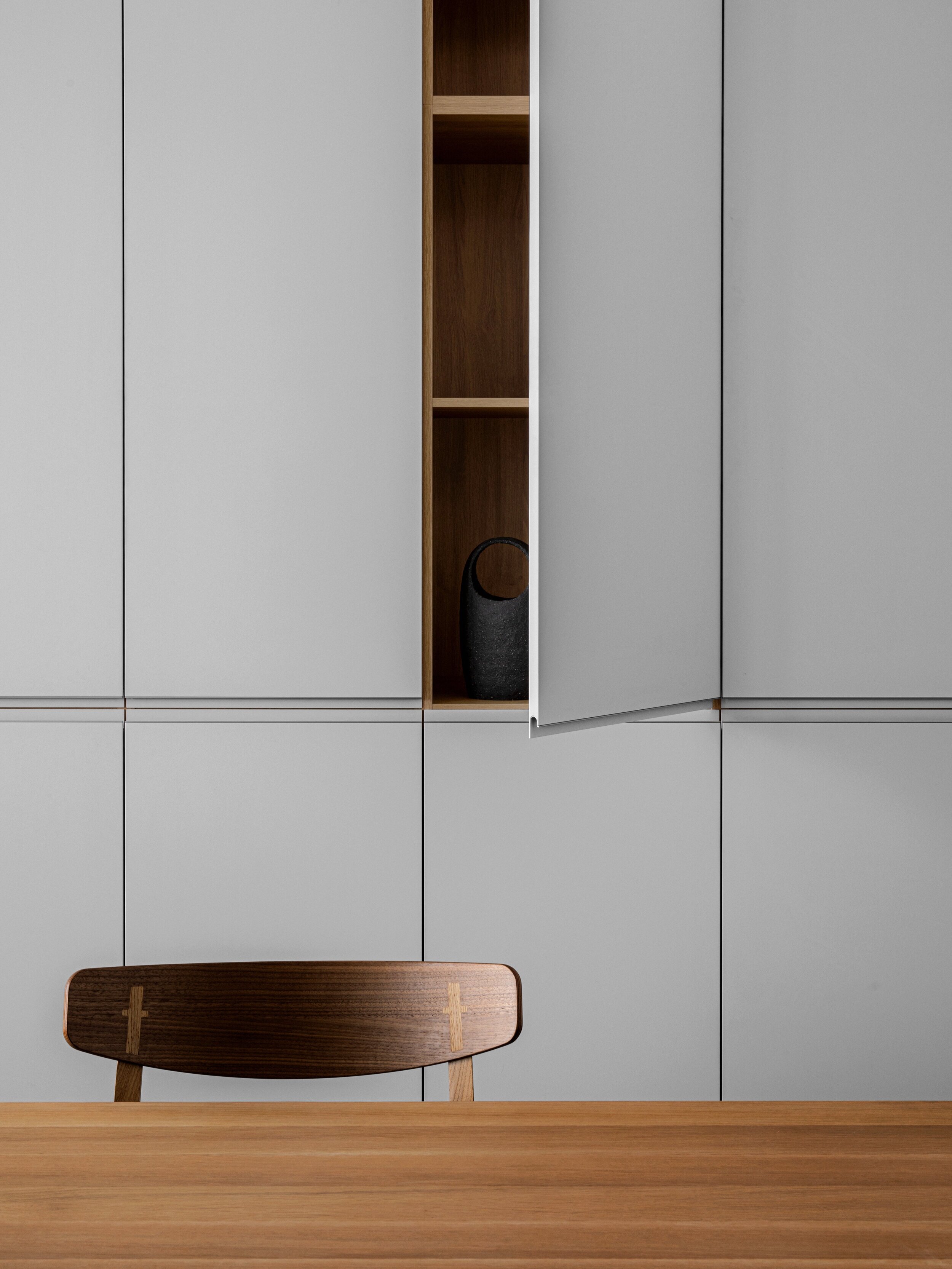 Reform-Profile-Grey-04.jpg