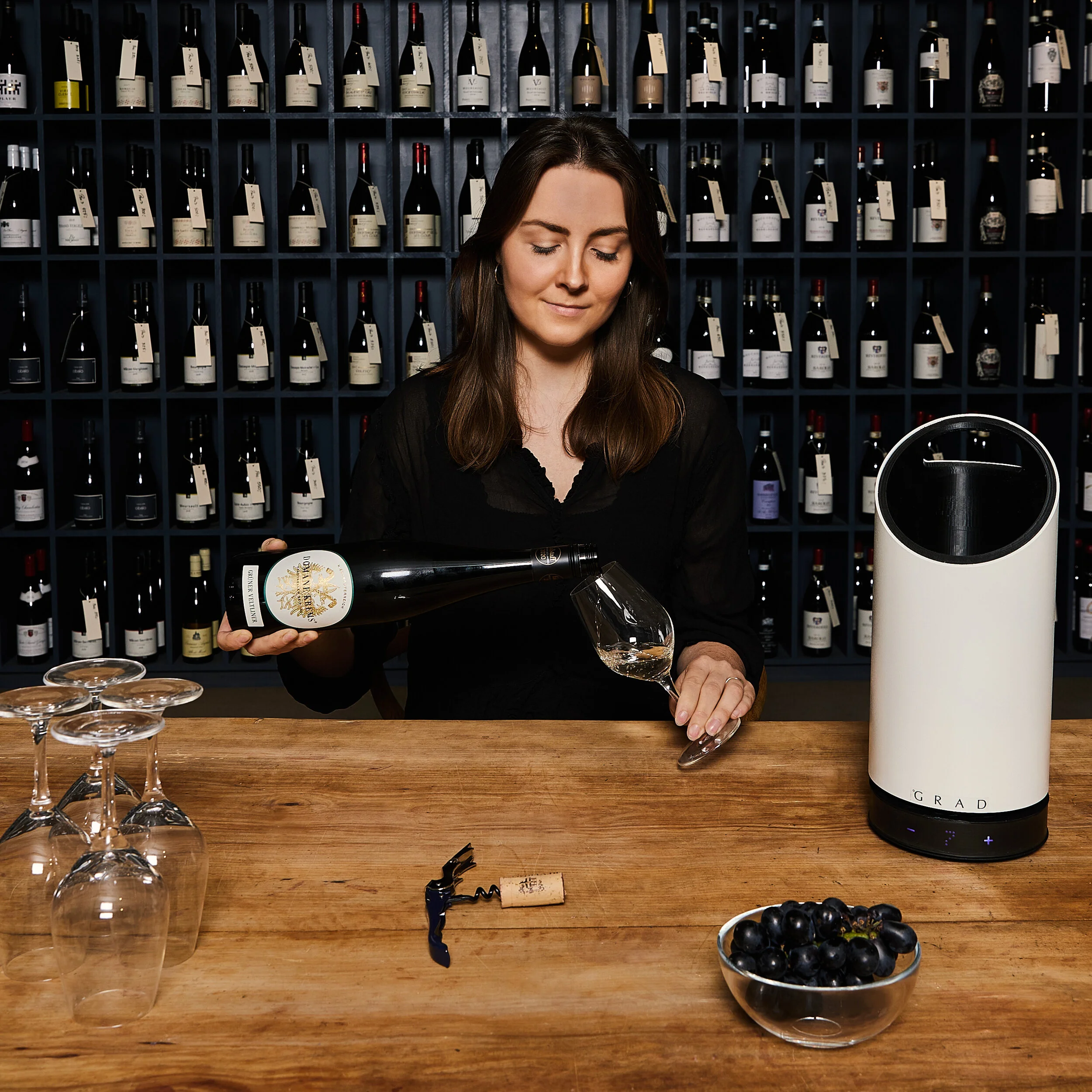 GRAD No.1 rechargeable wine cooler