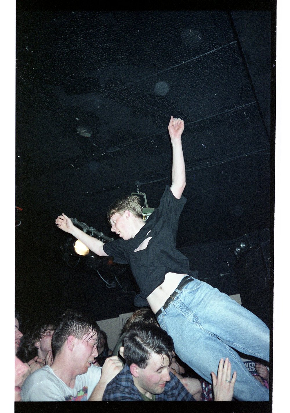 Snuff - Glasgow King Tuts - May 1990 - Sandy Carson - photo 9.jpg