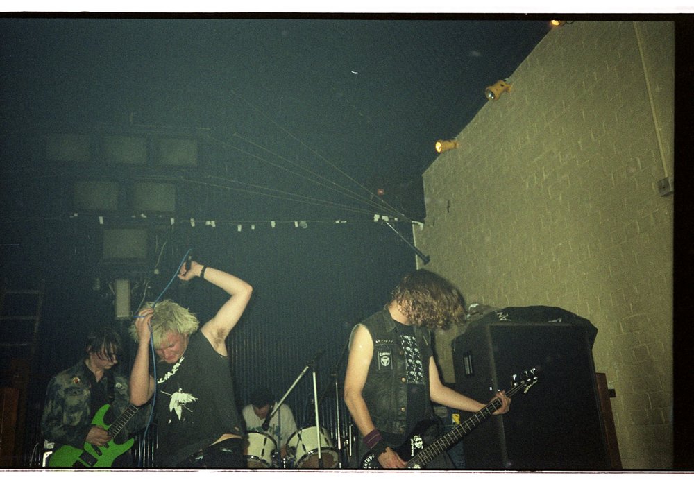 Hellkrusher - Glasgow Clyde Cavern - May 1990 - Sandy Carson - photo 1.jpg