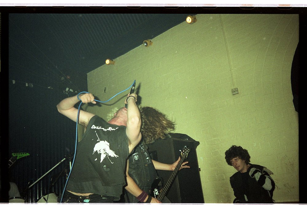 Hellkrusher - Glasgow Clyde Cavern - May 1990 - Sandy Carson - photo 3.jpg