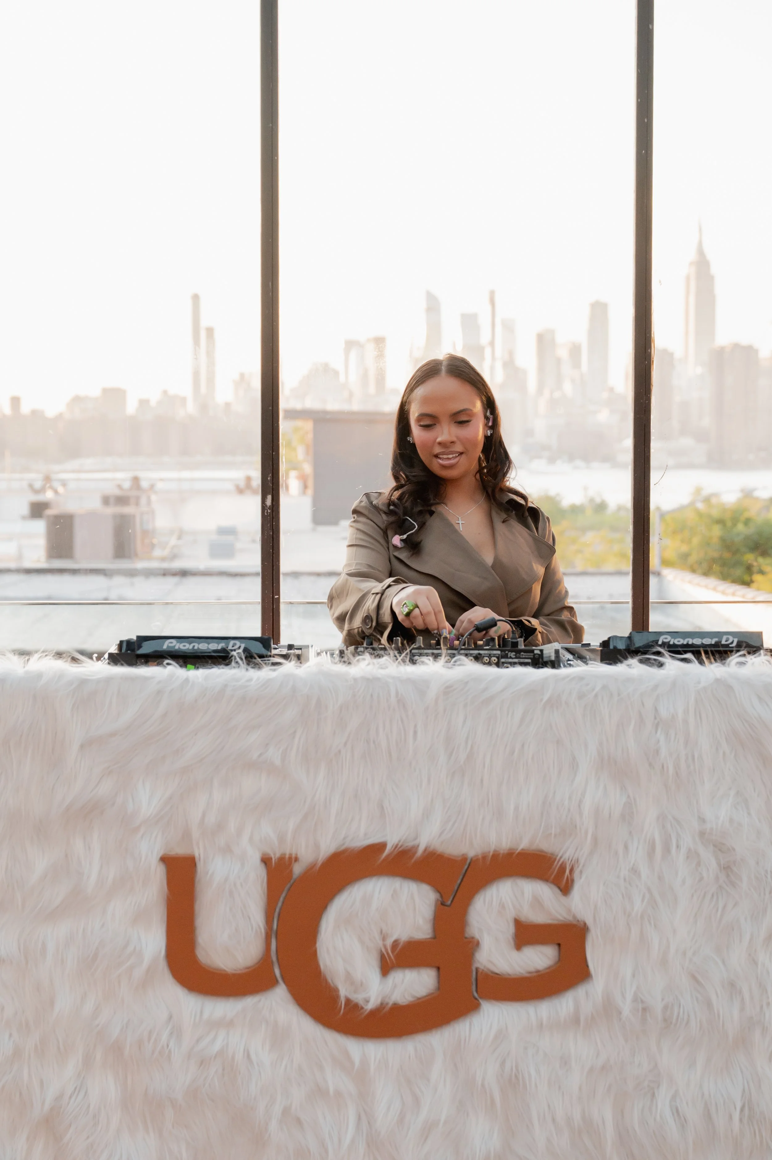 CATALINAPRODUCTIONS_UGGNYC_PHOTOBY@LARUFOTO_LUISRUIZ_SEPT_2025_0085.jpg