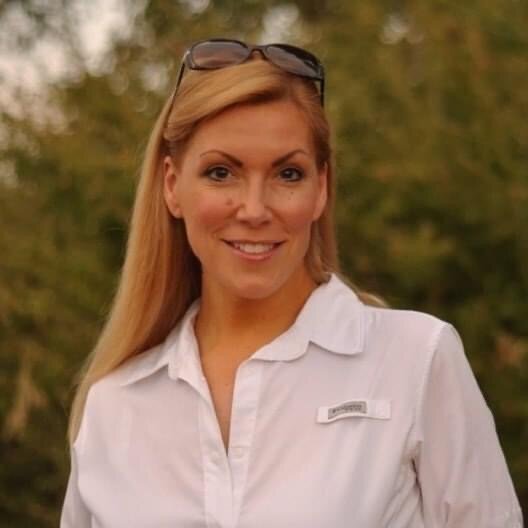 Hottie for House Candidate Beth Van Duyne Abandons Lifelong Mask Crusade