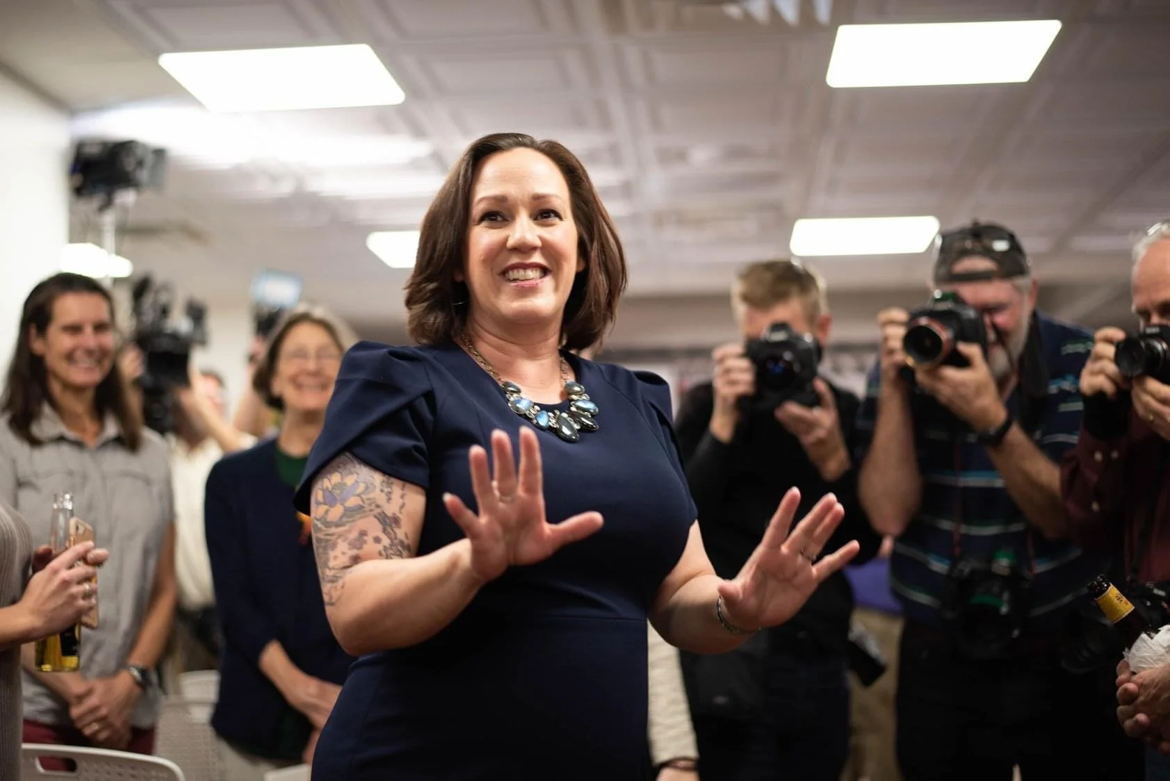 Back back back back, gimme 6 feet