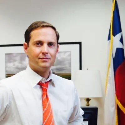 “Elect me I conservative lol”