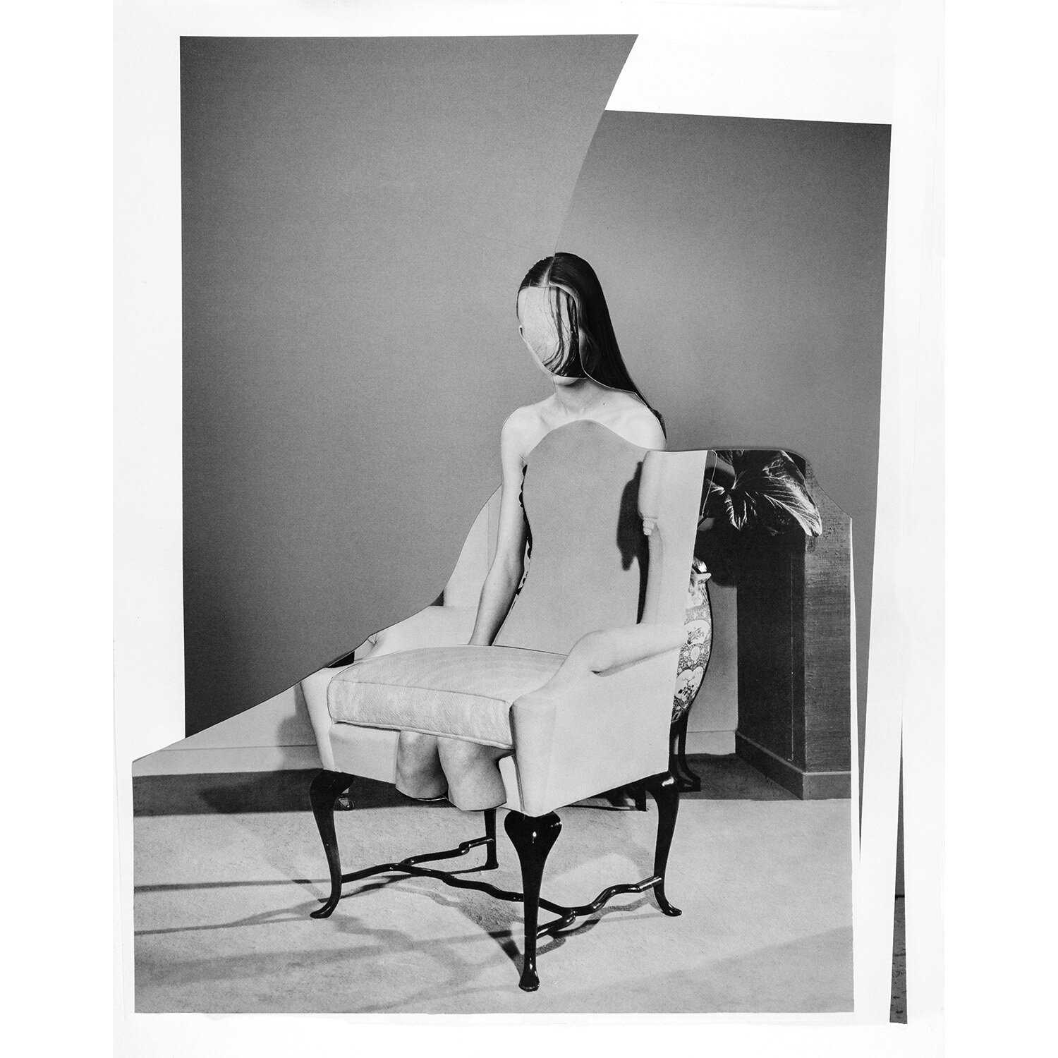 woman_in_chair_1_black_and_whit_web.jpg