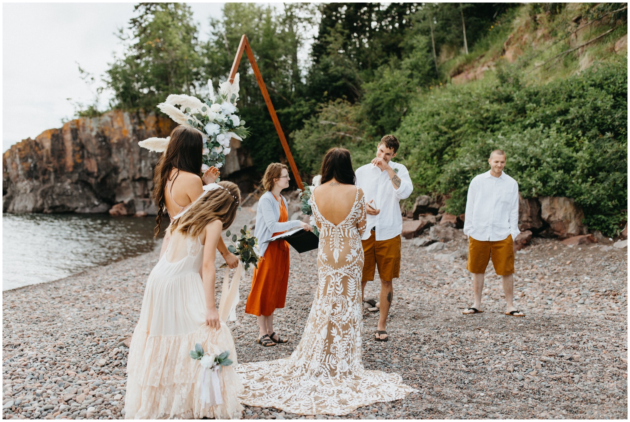 Boho inspired lake superior wedding ceremony at Lutsen resort