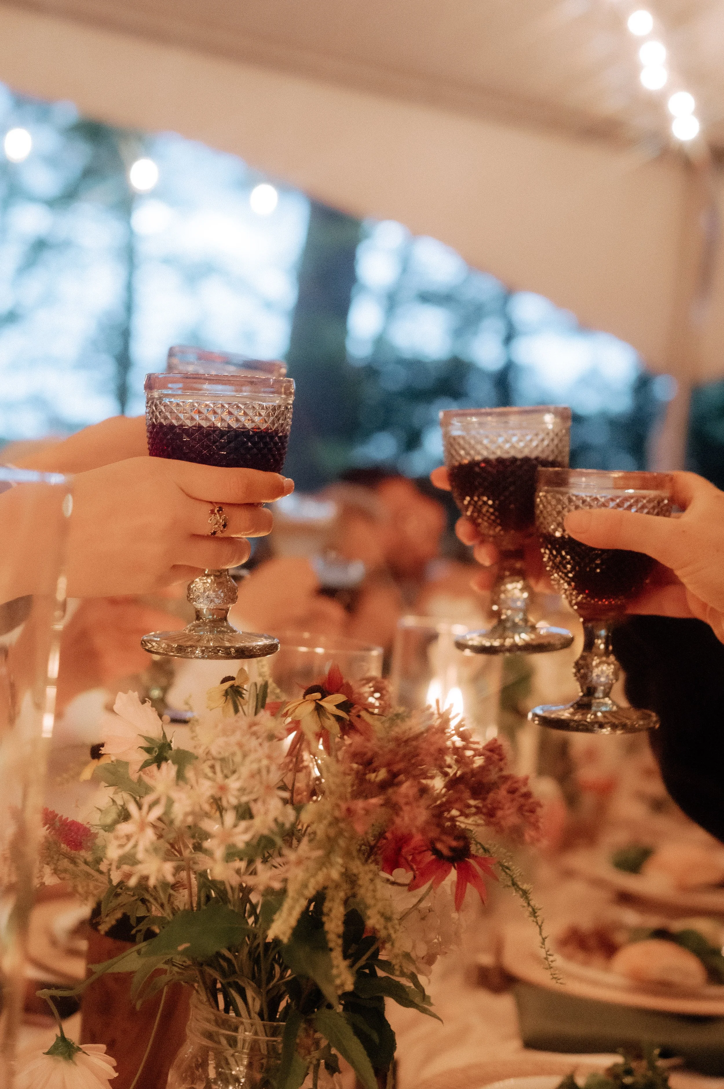 michele-chris-cottage-wedding-danielle-mcfaul-photography-108.jpg