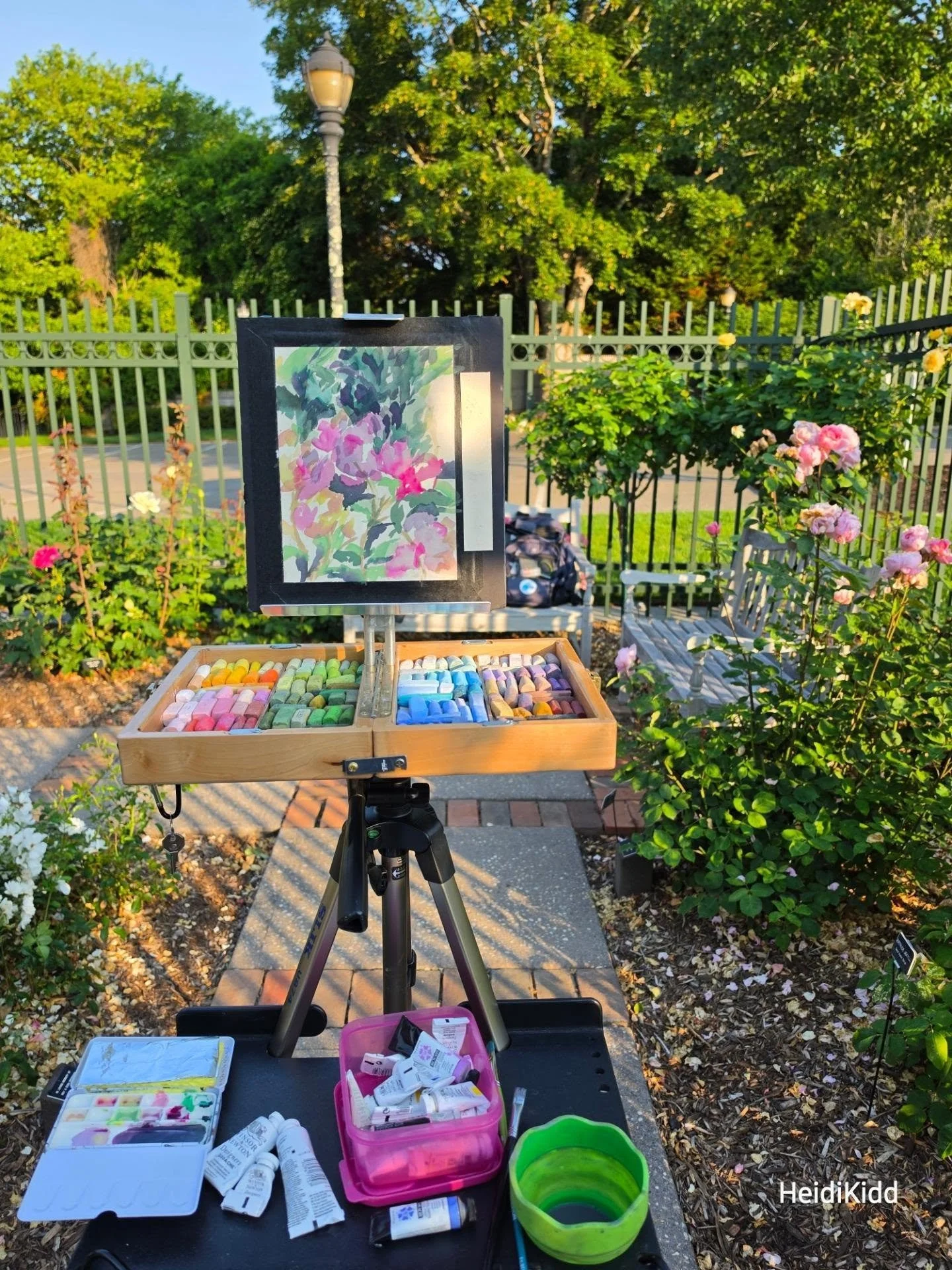 Dune Roses Study EnPlein 
I love to visit the Rogers Memorial Library Rose Garden in SH, NY.  I went at 6am to capture the golden morning light. This is a quick study.  Working on a studio version.

@southamptonrose
@rogersmemoriallibrary