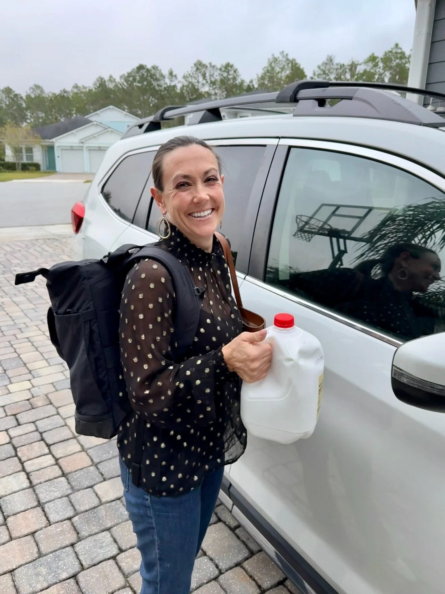 Leadership doesn&rsquo;t only live in meetings or strategy sessions.
It lives in everyday moments: loading the car, moving between responsibilities, showing up even when the day is full.

The way you lead in real life shapes the way you lead everywhe