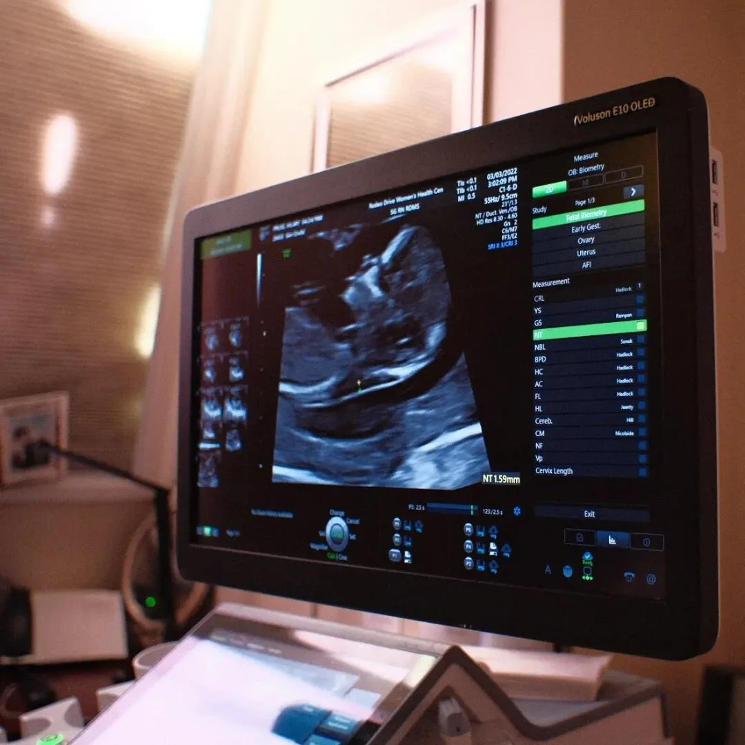 Hil and I are super excited to finally announce that we have a new family member on the way! Hil is 12 weeks along and all tests have shown a really healthy baby growing. Lucy and Jules are so ready for another sibling. And yes, we know the gender: i