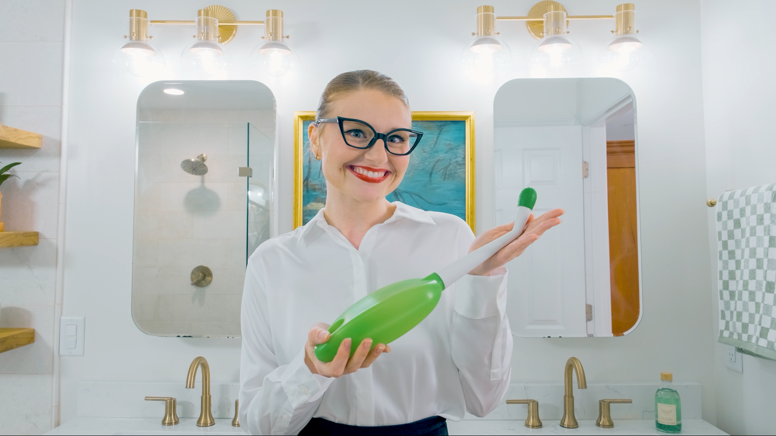 Cheeky Clean Product Video