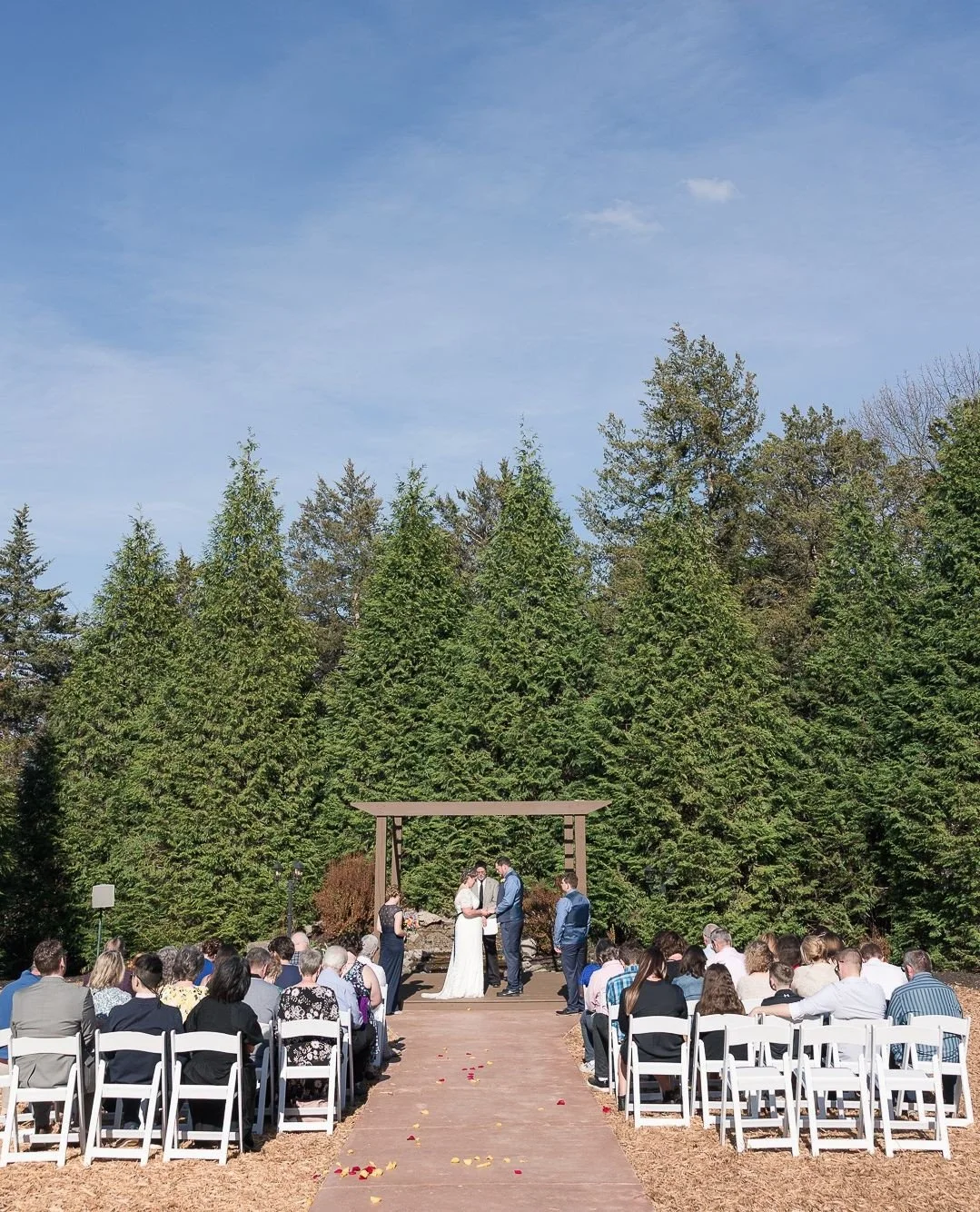 No matter the season, this chapel is something special. 🌿🍂☀️ ⁠
⁠
From fall color to spring blooms, our cedar-lined ceremony space stays beautiful all year long&mdash;and yes, it&rsquo;s just as magical in winter. ⁠
⁠
Planning your date? We&rsquo;d 