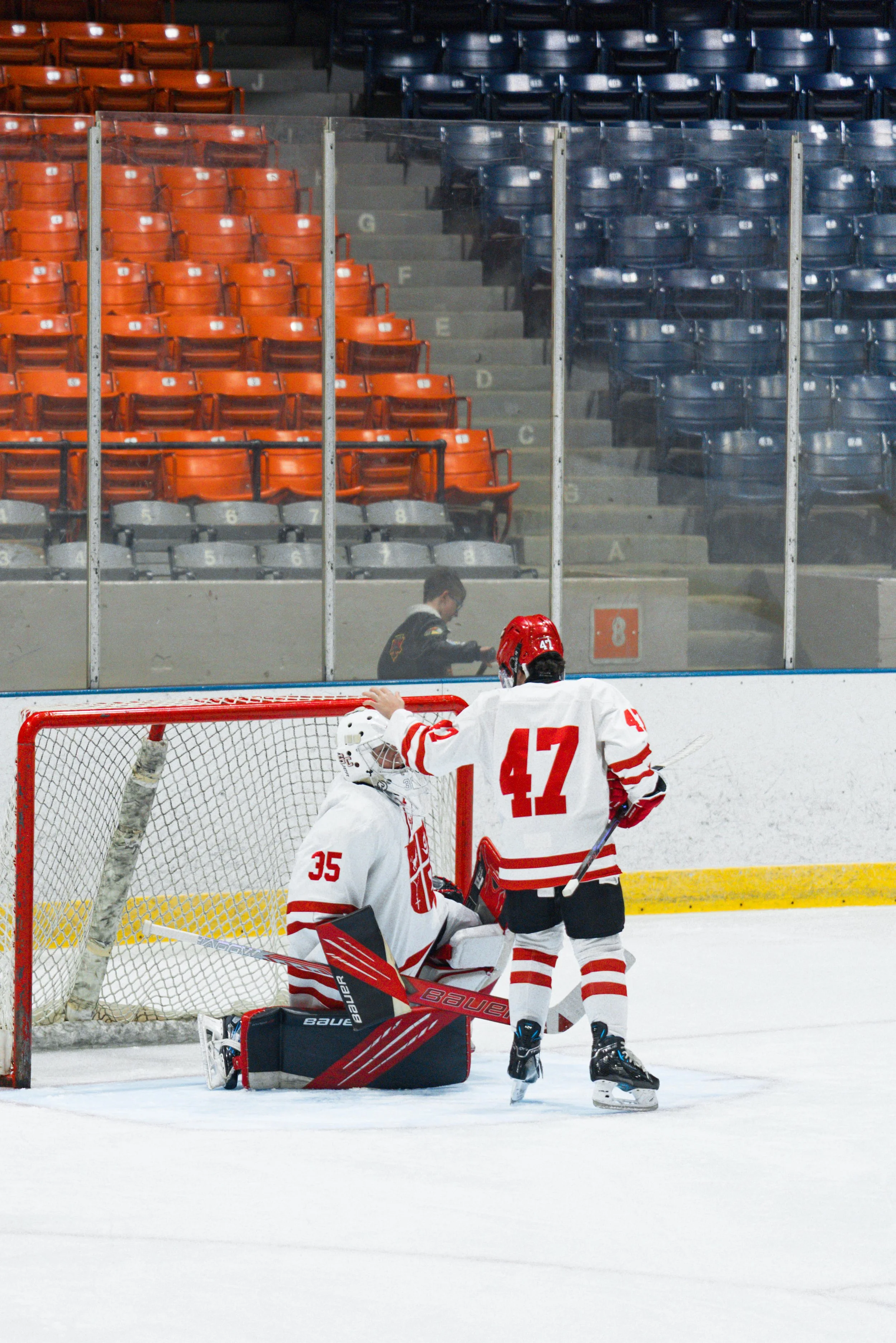 stc_hockey00241.jpg