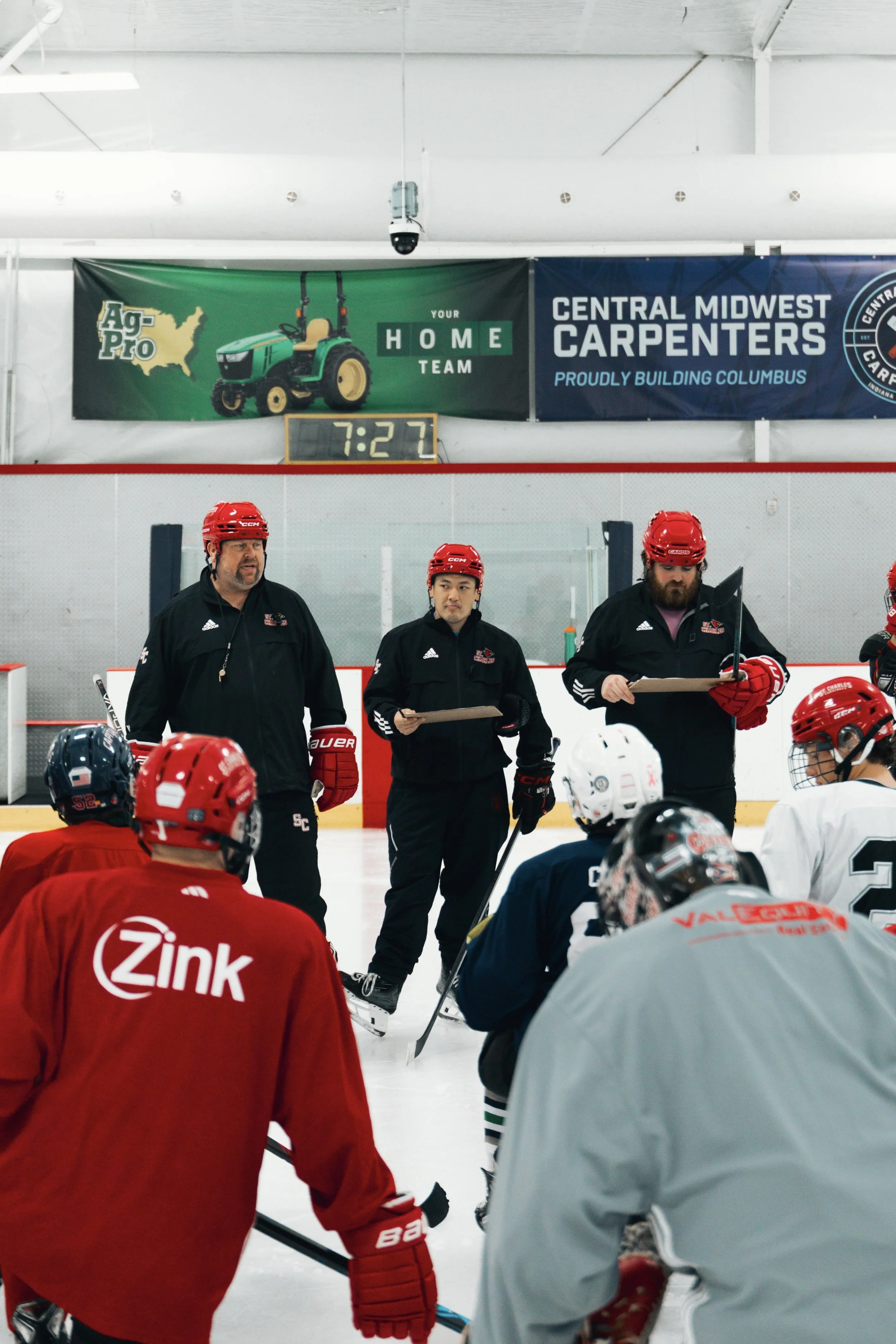 stc_hockey00219.jpg
