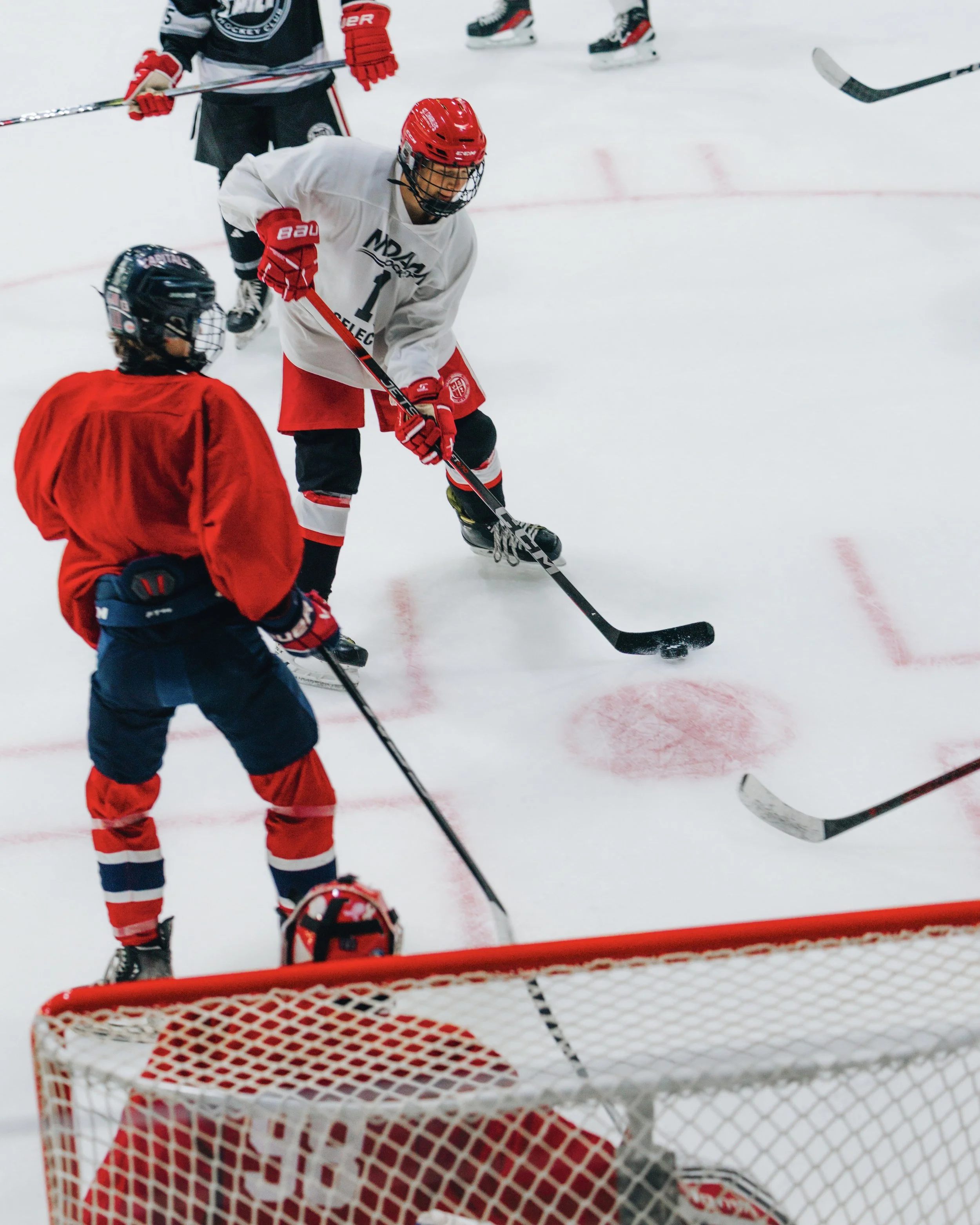 stc_hockey00210.jpg