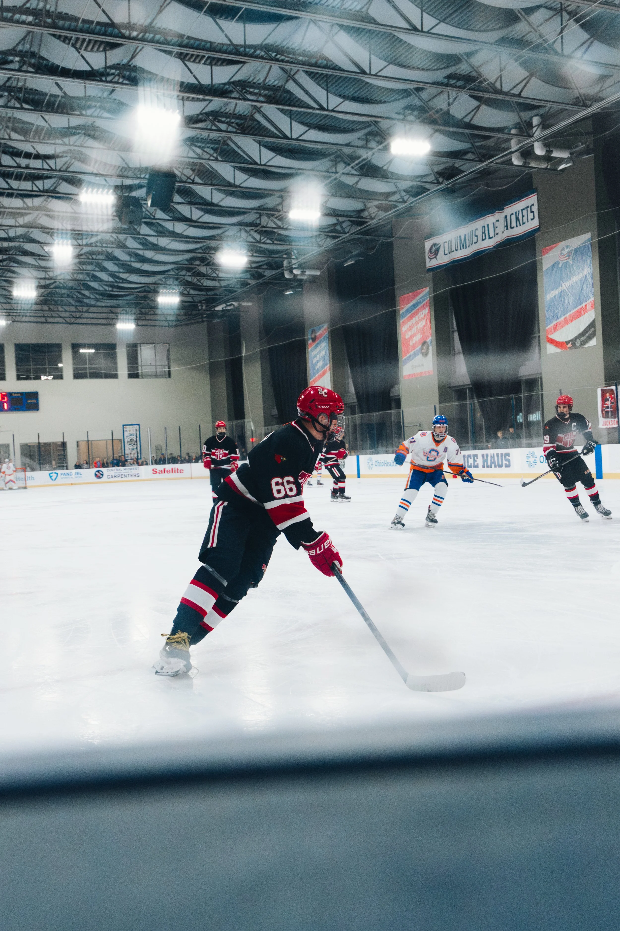 stc_hockey00046.jpg