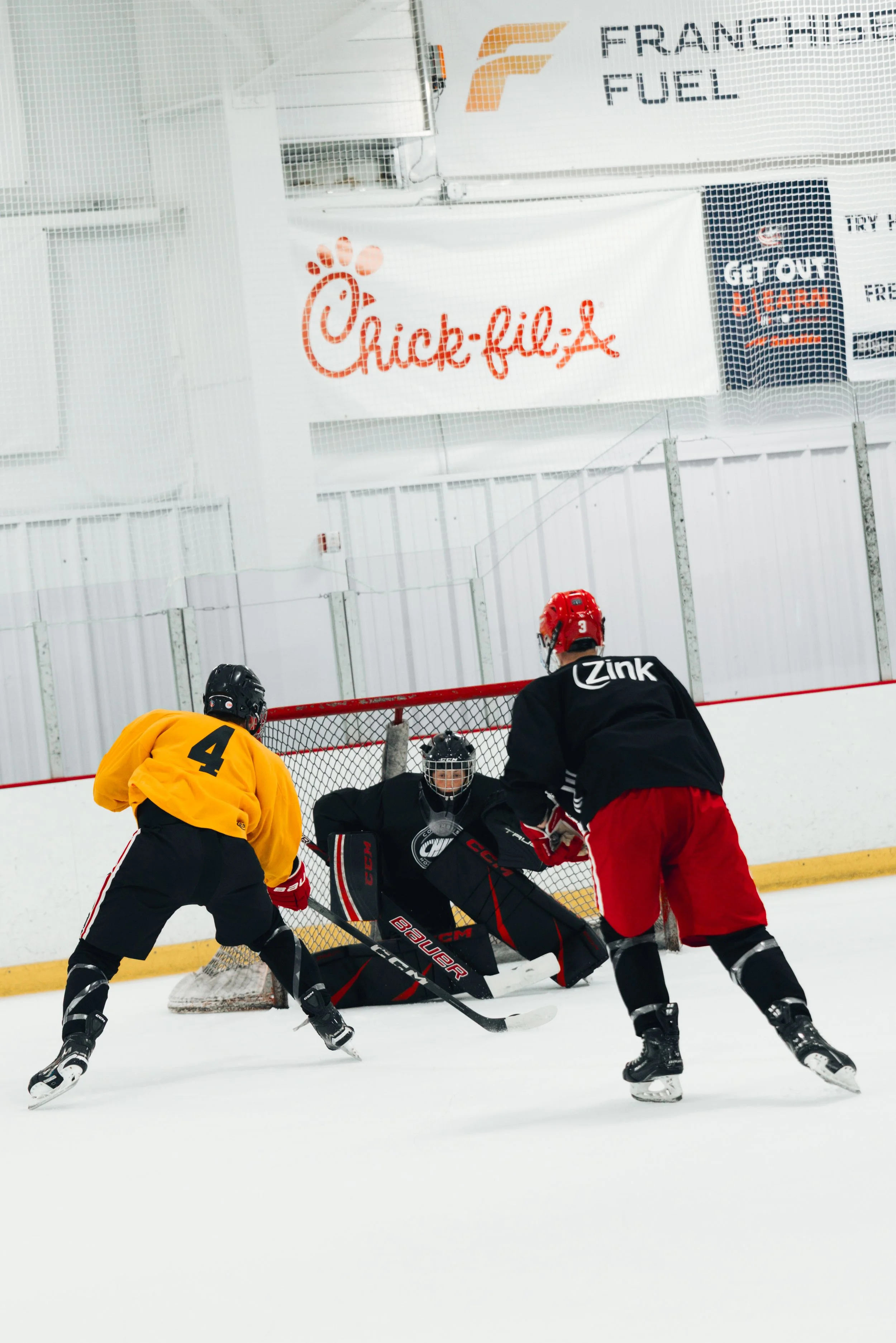 stc_hockey00136.jpg