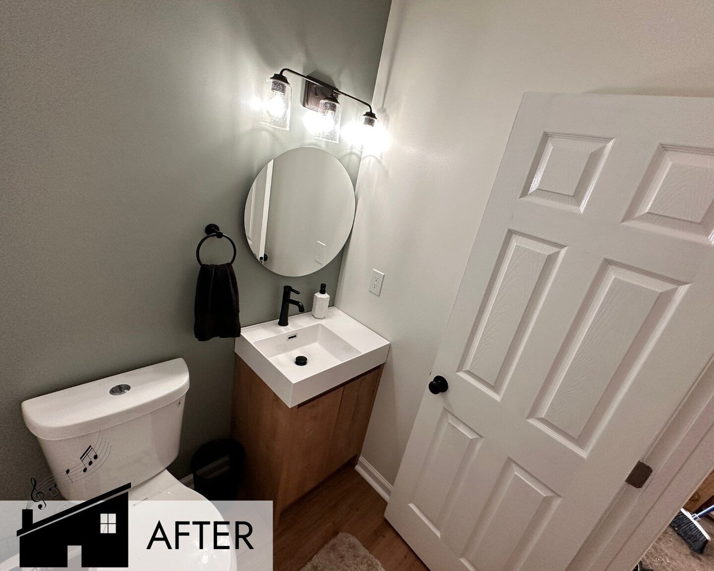Part of Donna and George&rsquo;s home renovation&hellip; Bet you didn&rsquo;t know this bathroom was installed in a garage! Well, you know now 🙌🏾🔥

Is your living area due for an update?! Give us a call today for a free consultation!⁠
📞 615-609-2