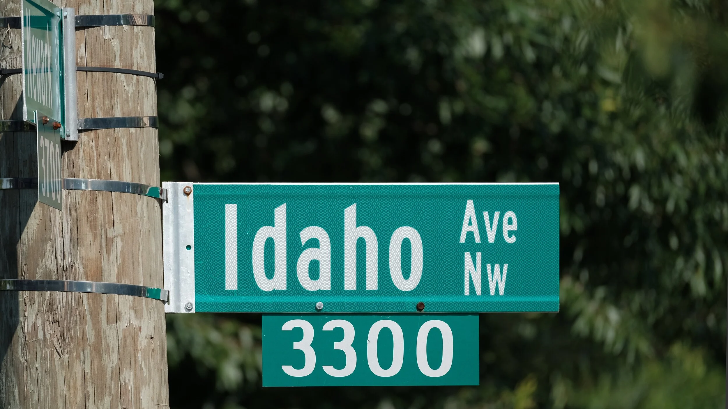 Street sign for Idaho Avenue in Washington, DC
