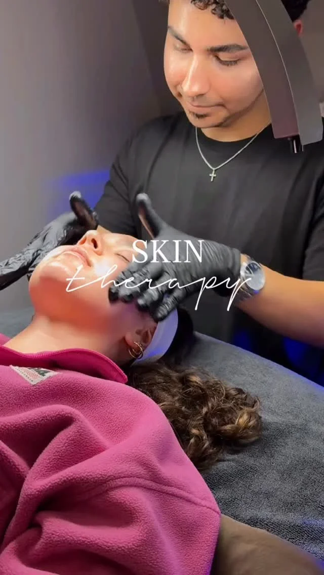 Skin therapy is real therapy. 💆‍♀️ 60–90 minutes of pure you time where I work out all your skin’s issues.
✨ Stress? Melted away.
✨ Clogged pores? Cleared.
✨ Dullness? Brightened.
✨ Confidence? Through the roof.
Come lay down, vent