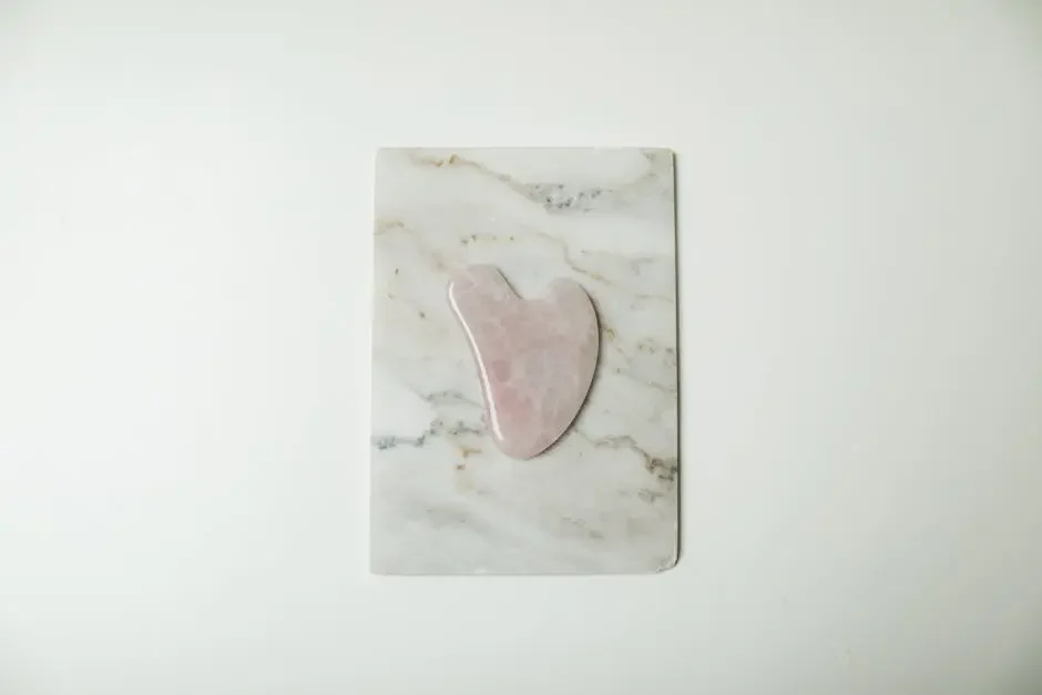 12 Holistic Facial Techniques to Achieve Glowing Skin