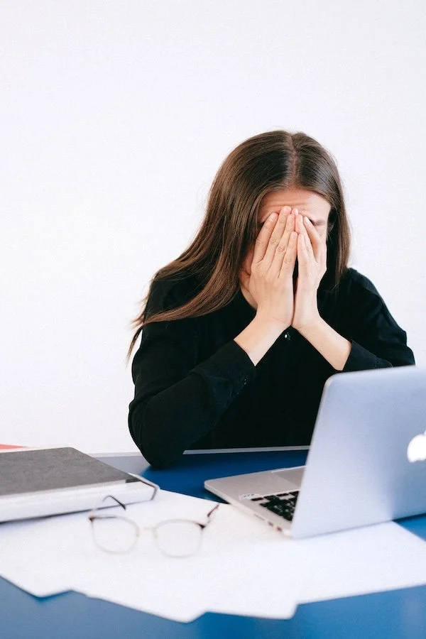 Adolescent démotivé à l'école et en état de stress