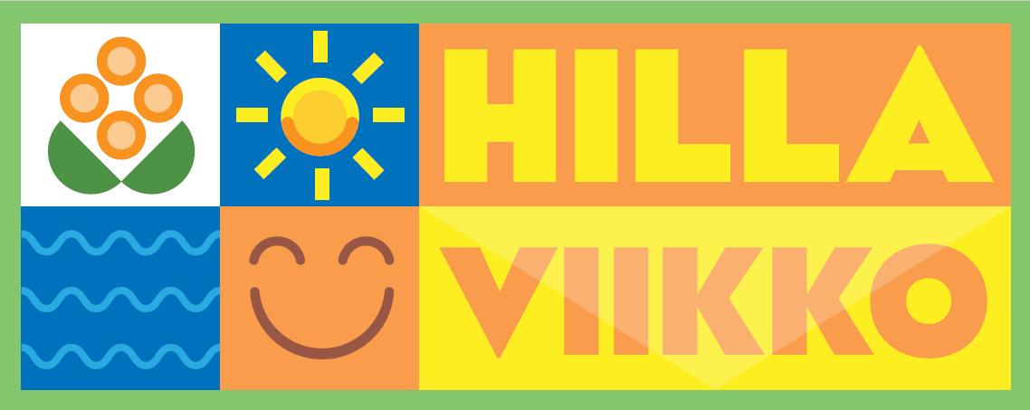 Logossa vasemmalla ylhäällä tyylitelty hillaikoni, sen alla aaltoikoni, hillan vieressä aurinkoikoni, sen alla hymyilevät kasvot. Hillaviikko-teksti lukee kahdelle riville jaettuna oikeassa reunassa oranssilla ja keltaisella.