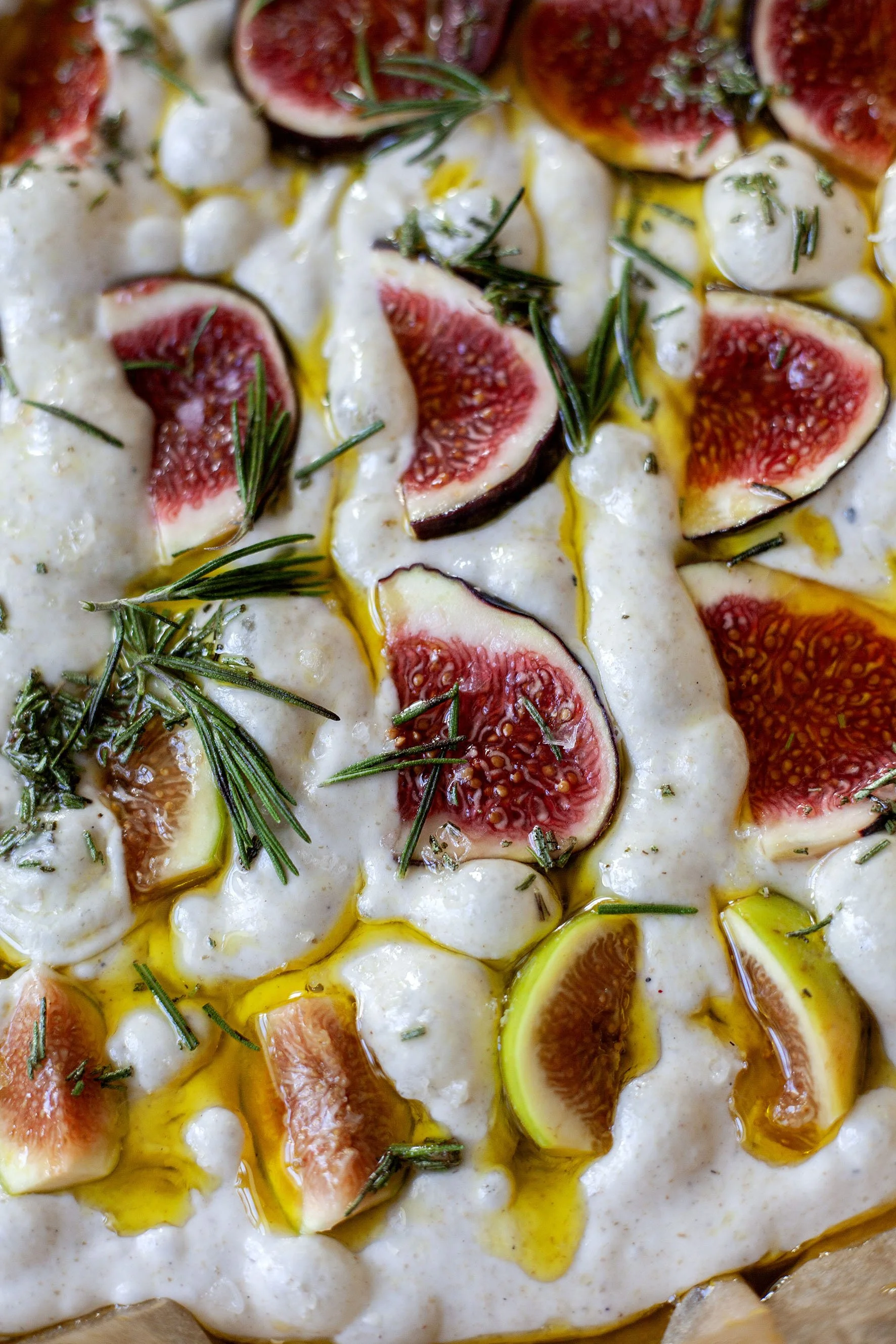Surdeigsfocaccia med fiken og rosmarin