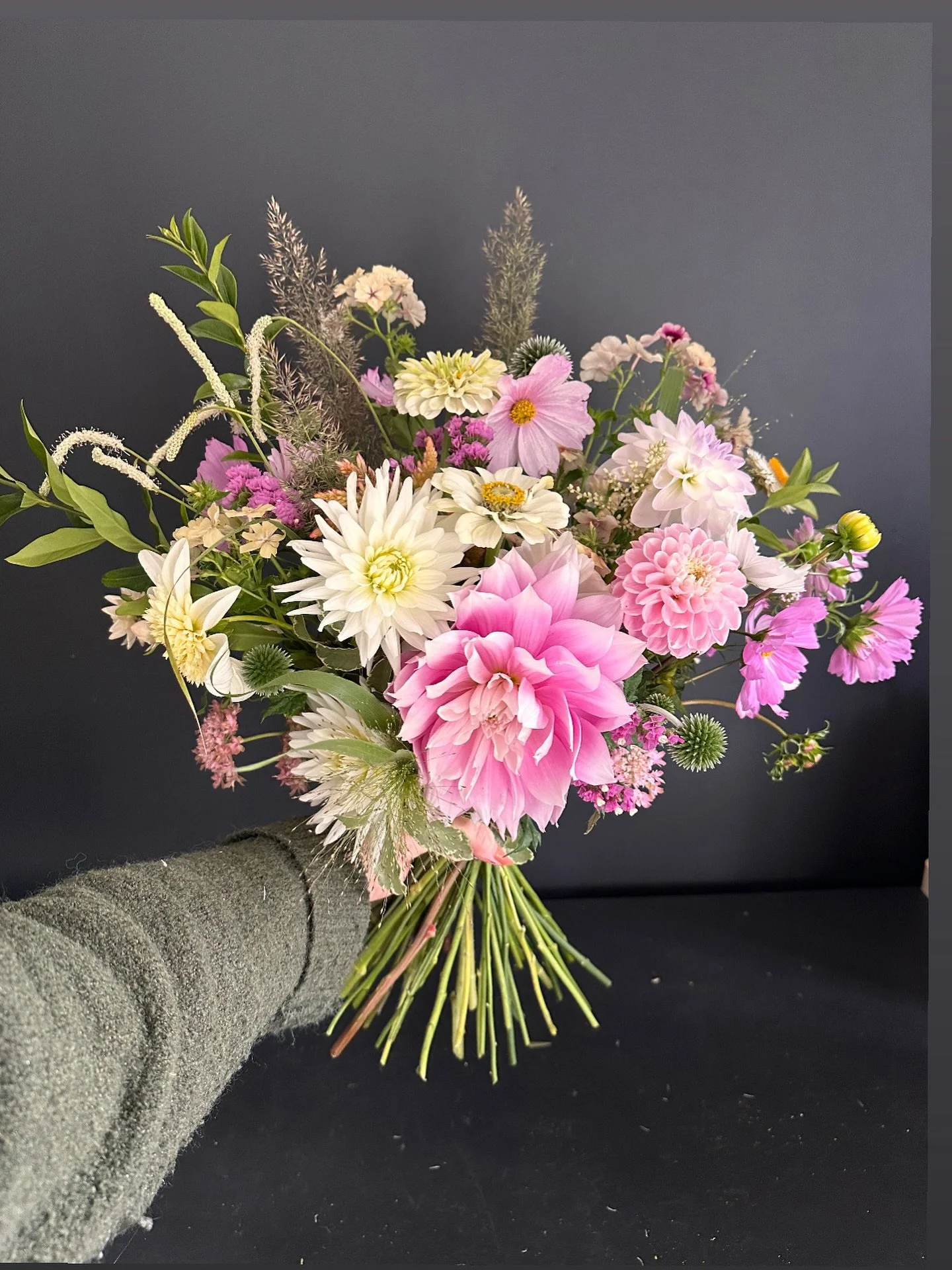 A Bouquet for a silver wedding anniversary.

#cheshamflorist
#berkhamstedflorist 
#amershamflorist 
#beaconsfieldflorist
#gerrardscrossflorist 
#hemelhempsteadflorist
#bovingdonflorist 
#abbotslangleyflorist