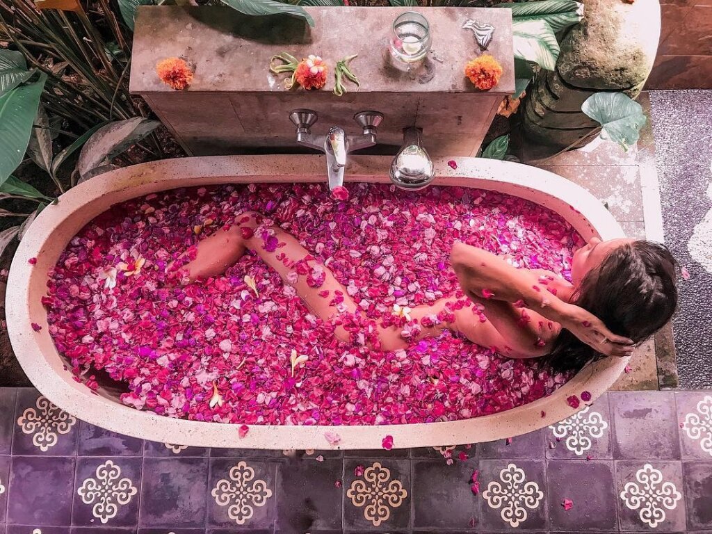 Karsa Flower Bath