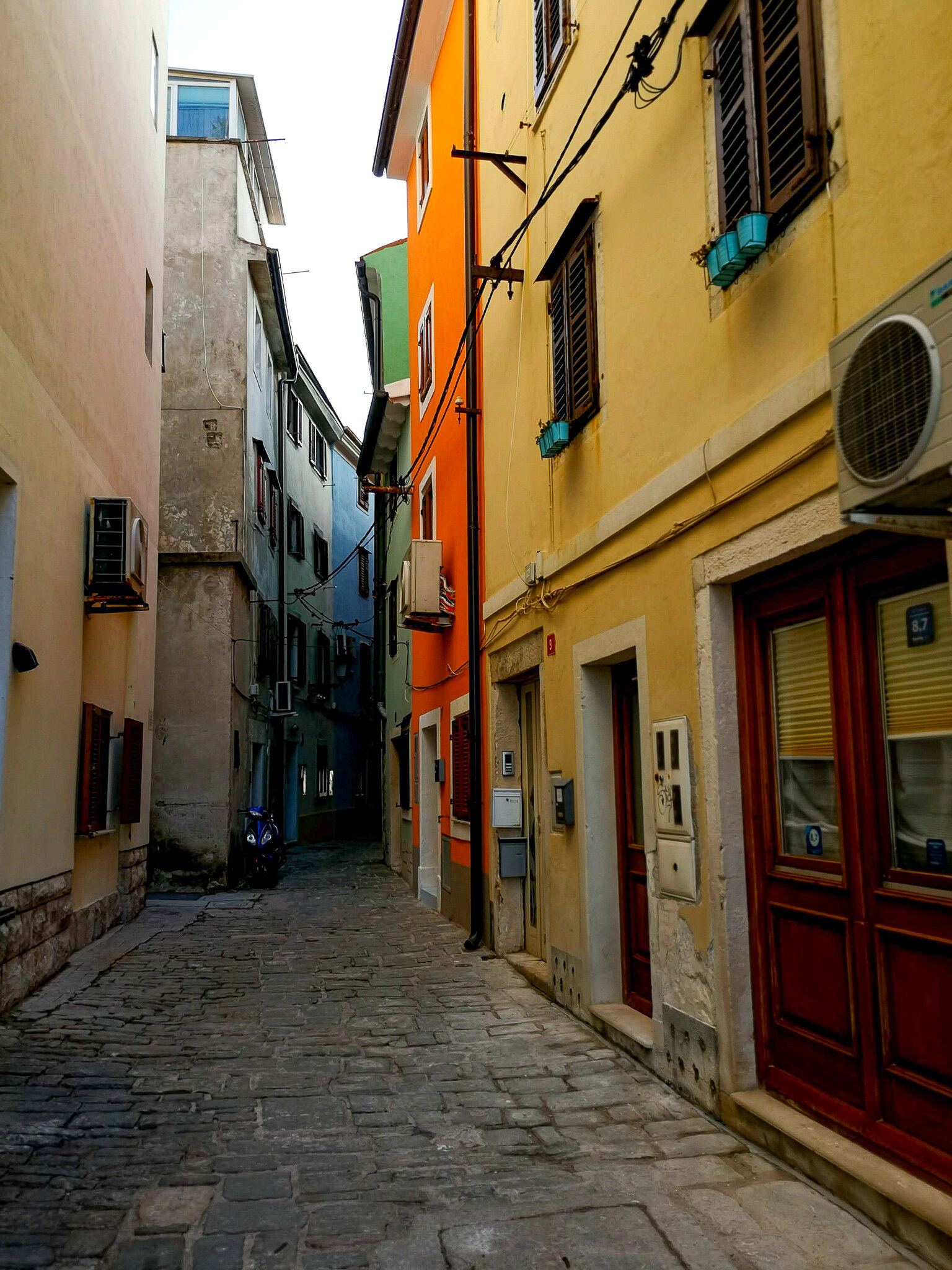  Quiet streets of Piran 