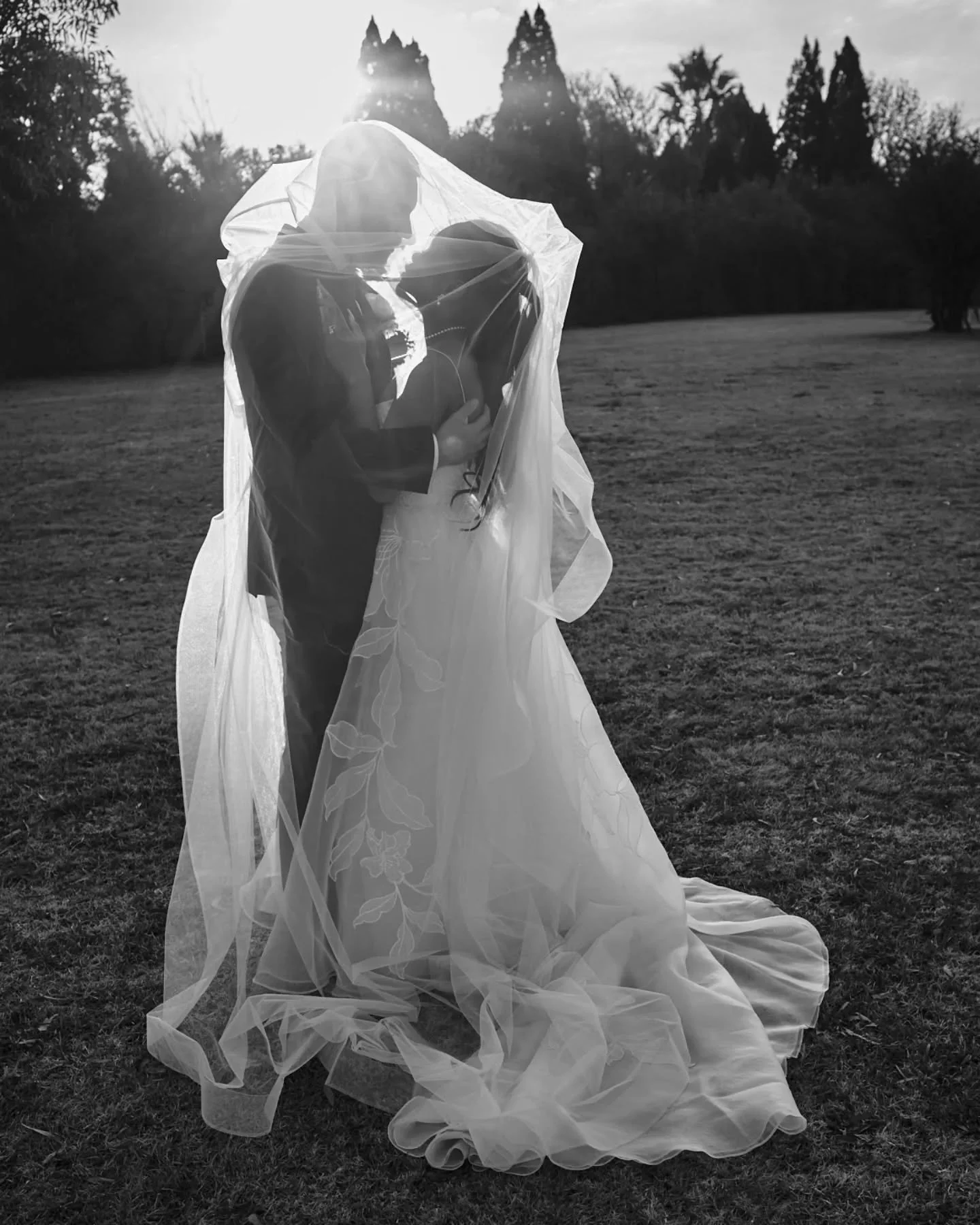 Lisa &amp; Niek

Another international love story.
Niek from the Netherlands and Lisa from South Africa tied the knot in an unforgettable celebration. A beautiful wedding at a stunning venue &mdash; love knows no borders!

#foreverstartshere
#interna