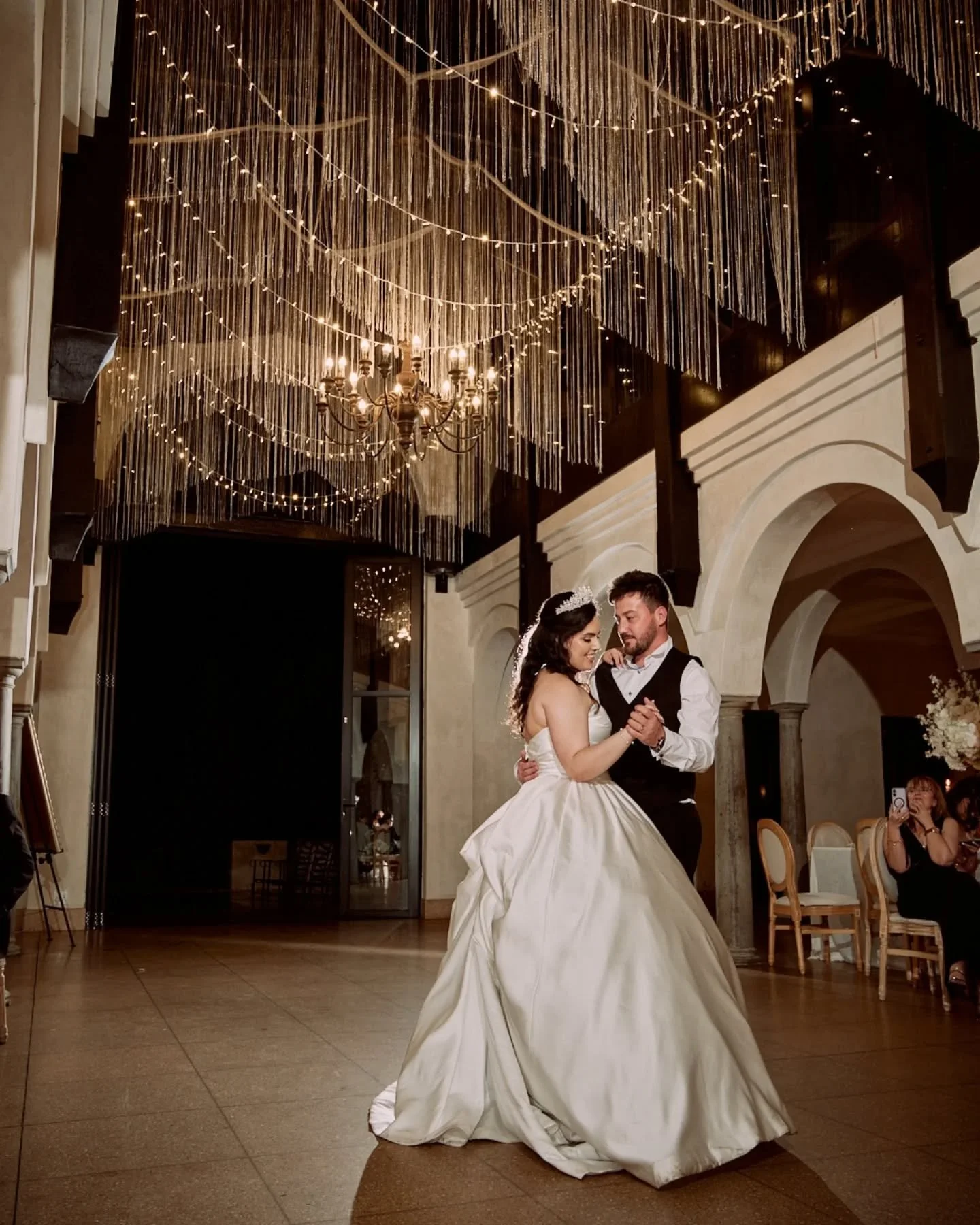 Marlene &amp; Lee

First dance as husband and wife 🤍
@avianto_weddings_celebrations

With @jazlyn_sugden

#brideandgroomphotos
#firstdanceashusbandandwife
#whitewedding 
#weddingphotography 
#JohannesburgWeddingPhotographer