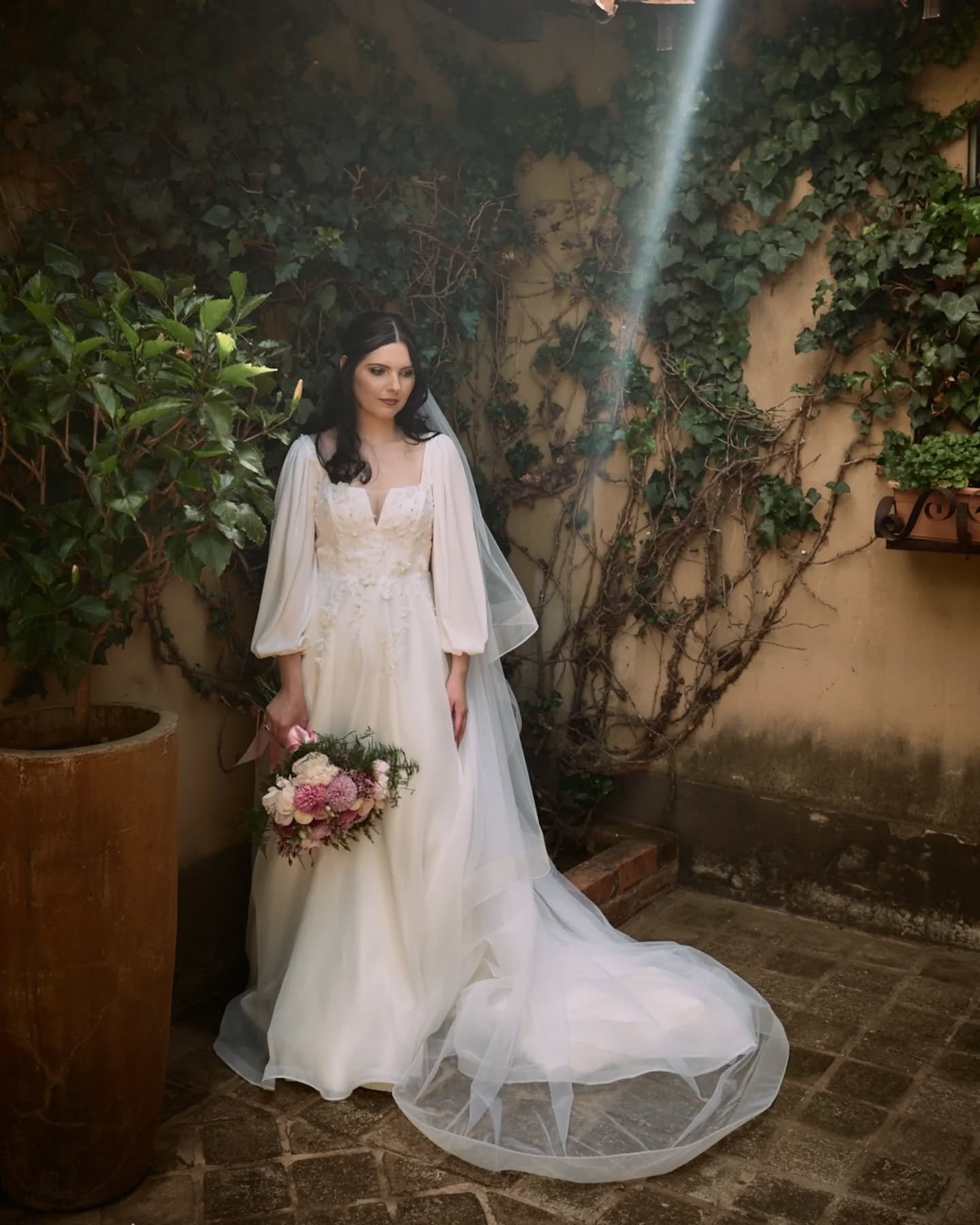 Charissa &amp; Amro

Sun, rain and everything in between. A beautiful wedding. 

@_amro_vdwalt_

I love capturing love stories. If you are getting married or recently got engaged, give me a shout. Contact details in my bio or on my website. 

#Johann