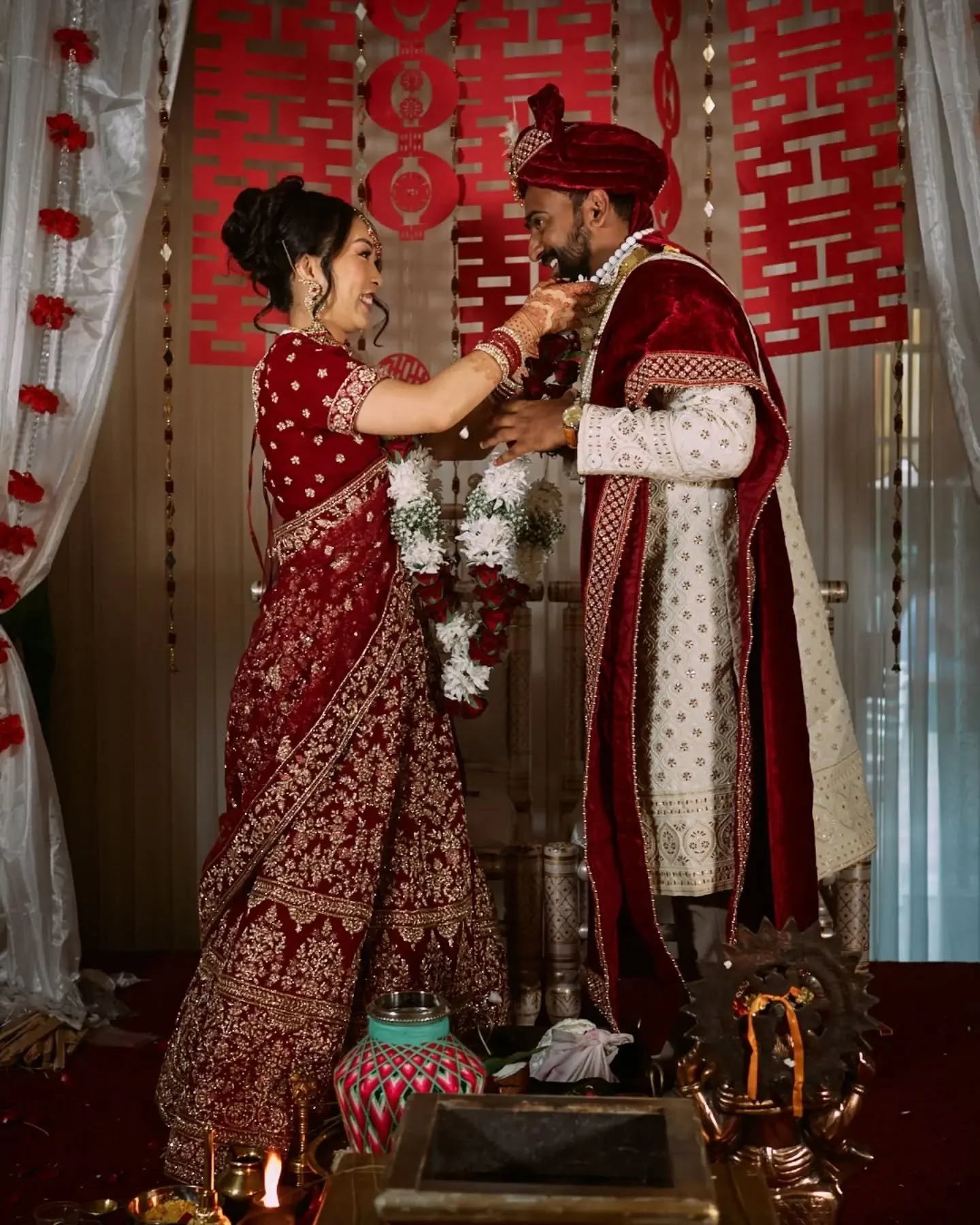 The colours, the sounds, the scents, the traditions. Jiaxin &amp; Sashien's Hindu ceremony was a beautiful celebration of love, family, and culture. 

An unforgettable experience to witness and capture.

@jiaxin______ 
@chocklit_thunda 

With: @viv.v