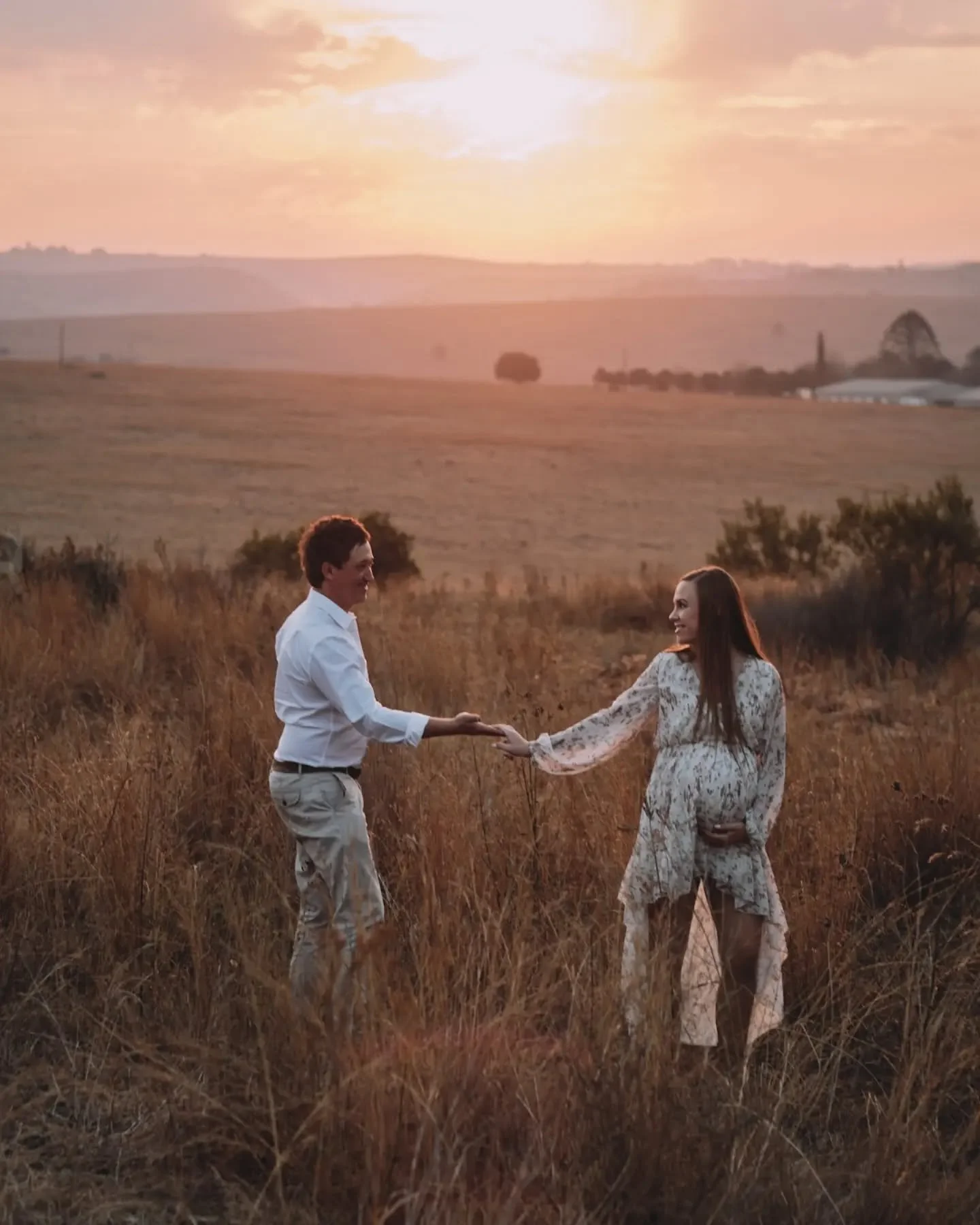 Chantel &amp; Wicus are expecting their first. 

I met them last year when we did a couple shoot together. 

It was just lovely to see them again, especially for such an amazing milestone. Congrats guys! 

@chantellie_x

#maternityshoot 
#momtobe❤️ 
