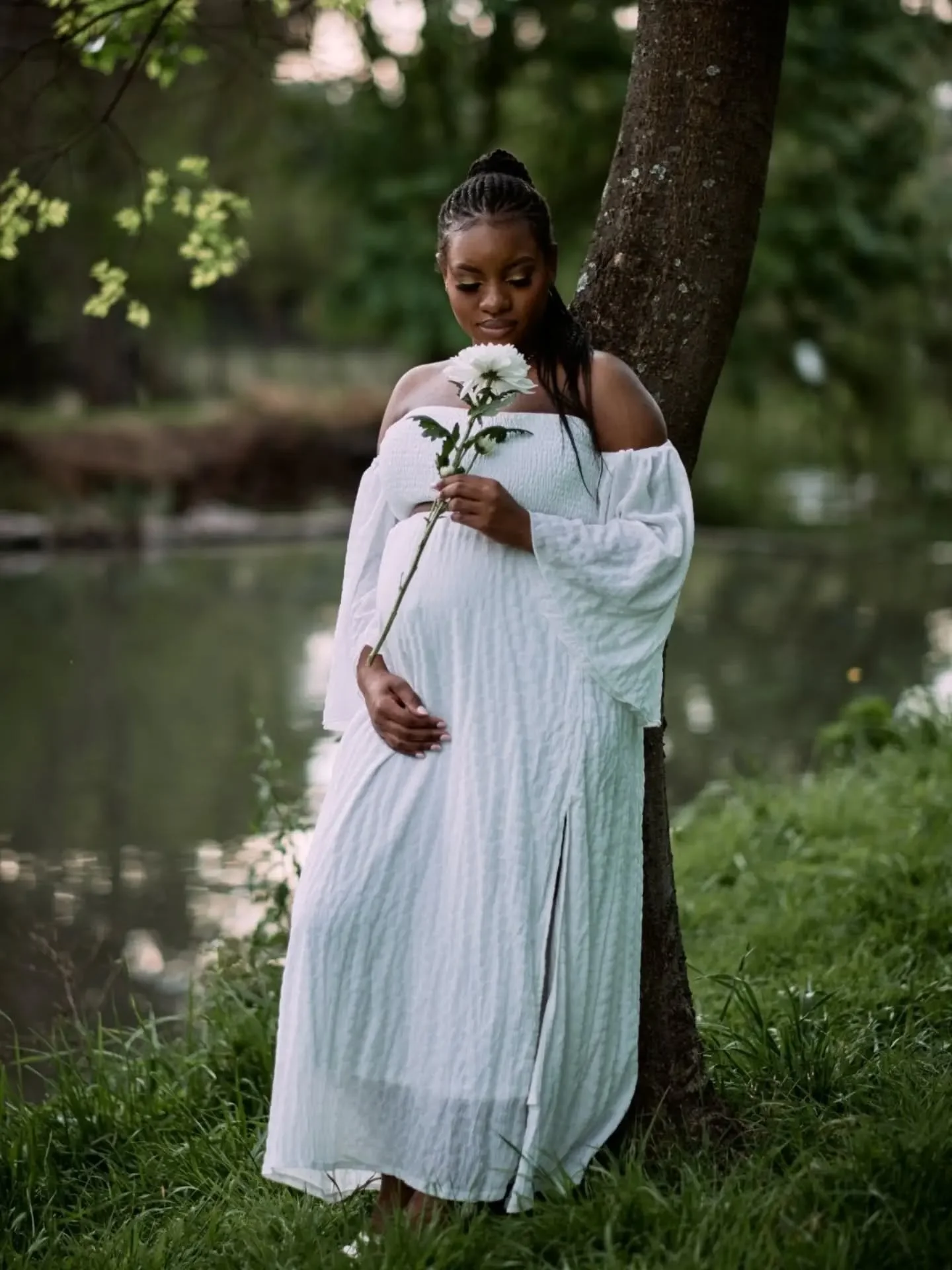 Karabo &amp; Tumelo are having their first baby. A gorgeous couple on a stunning day. 

#maternityshoot #maternityfashion #maternityphotographer #momtobe❤️