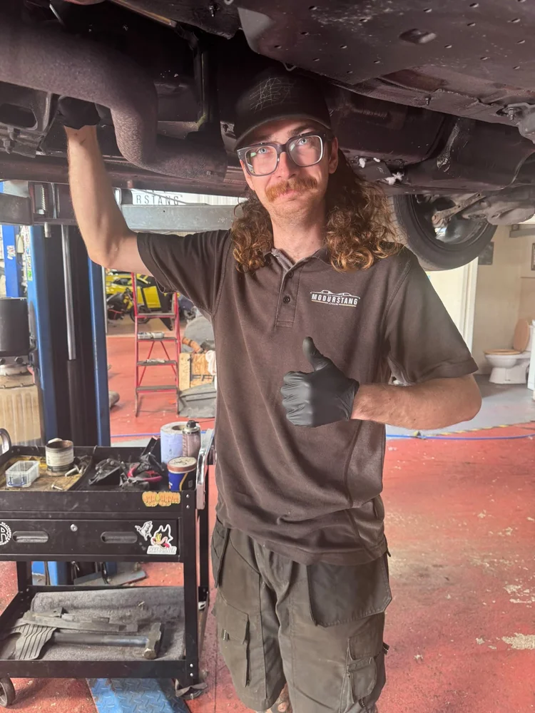 Oli at the Modurstang workshop